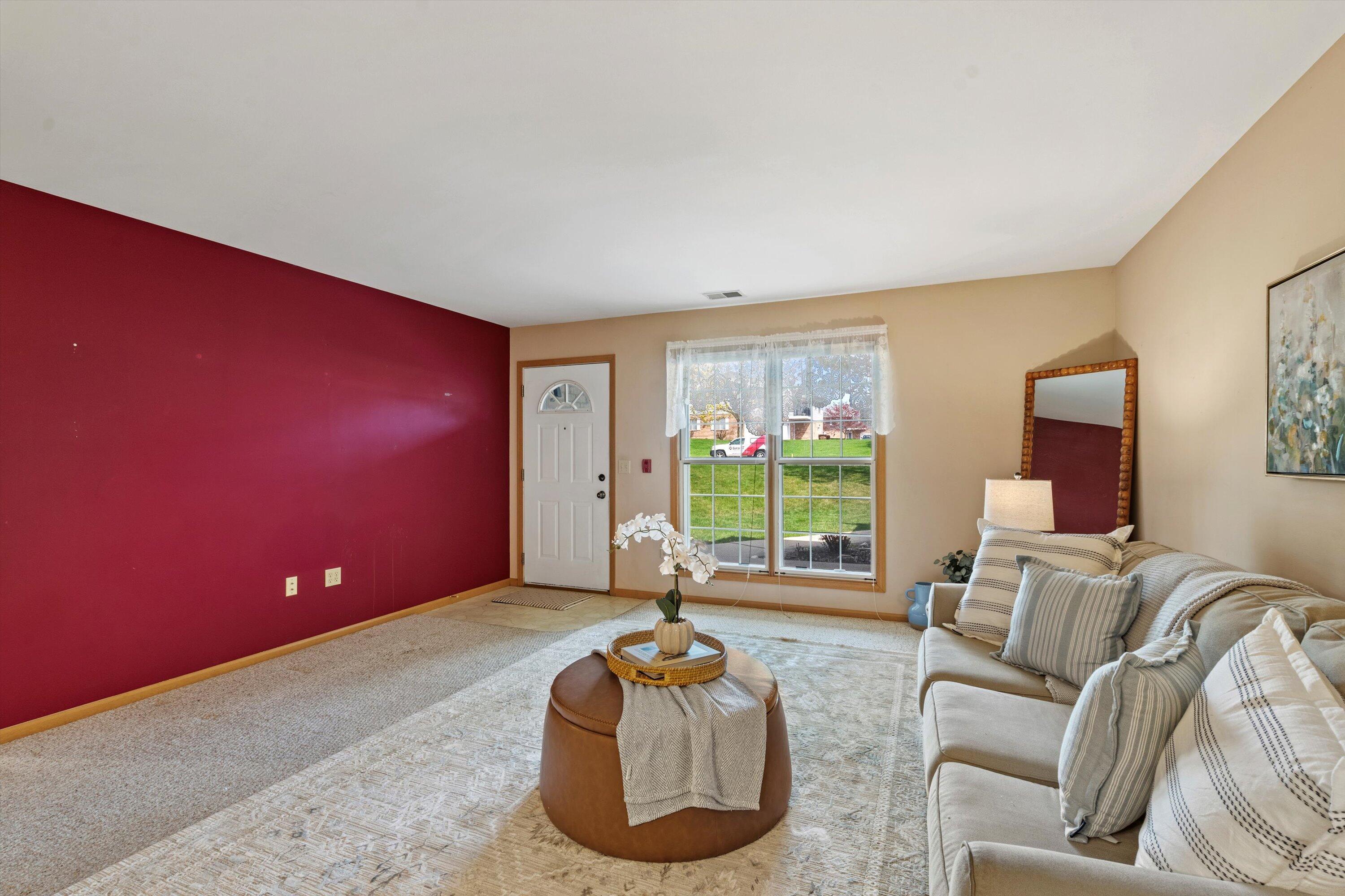 1230 N Sunnyslope Dr
