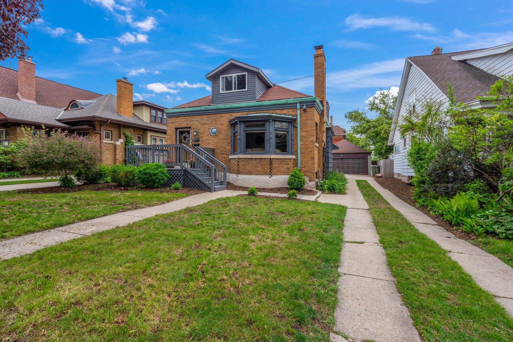 1544 N 58th St