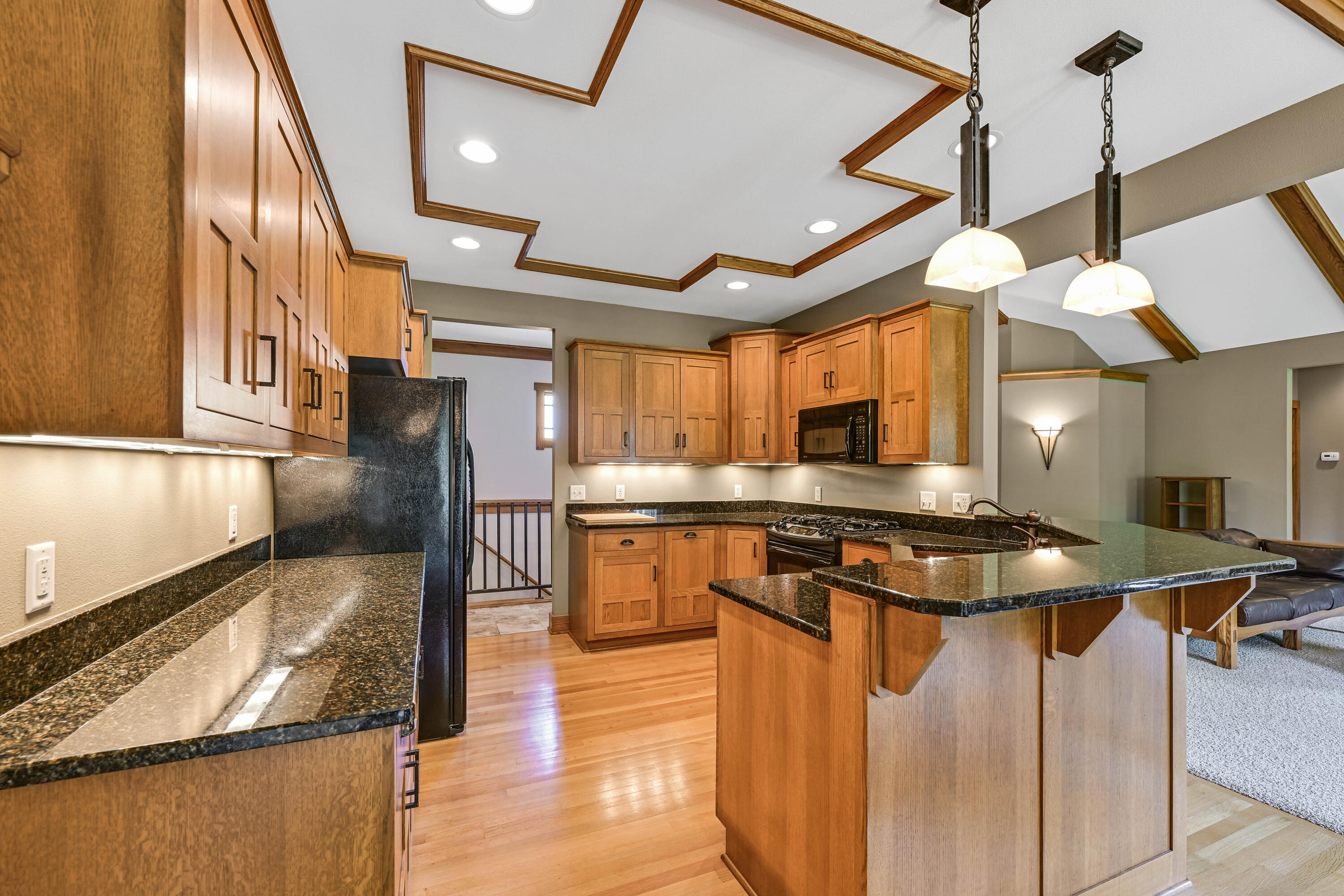 130 Arnold Ct