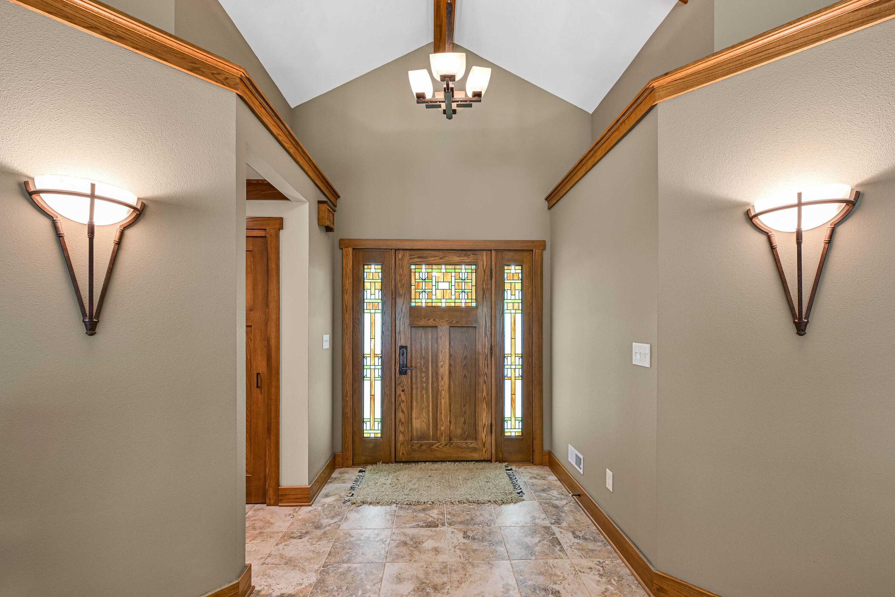 130 Arnold Ct