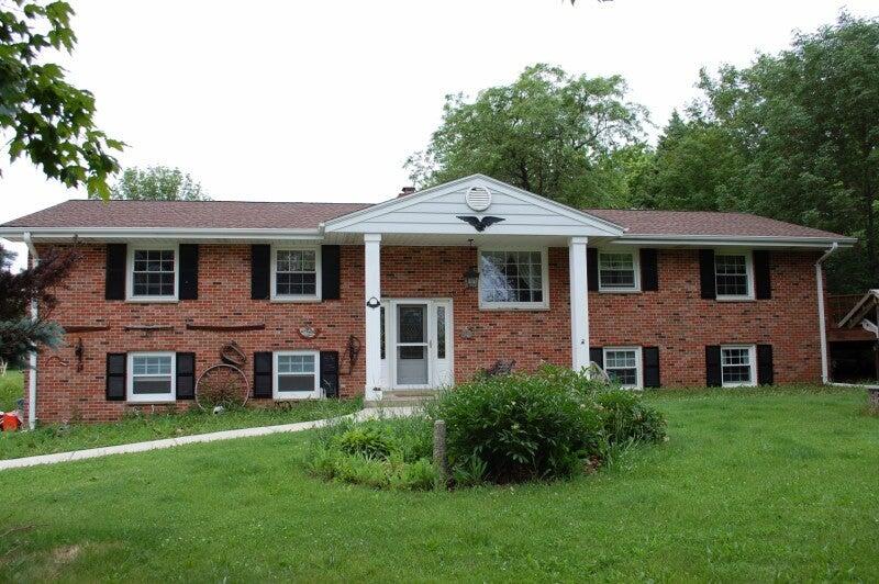2301 W Puetz Rd