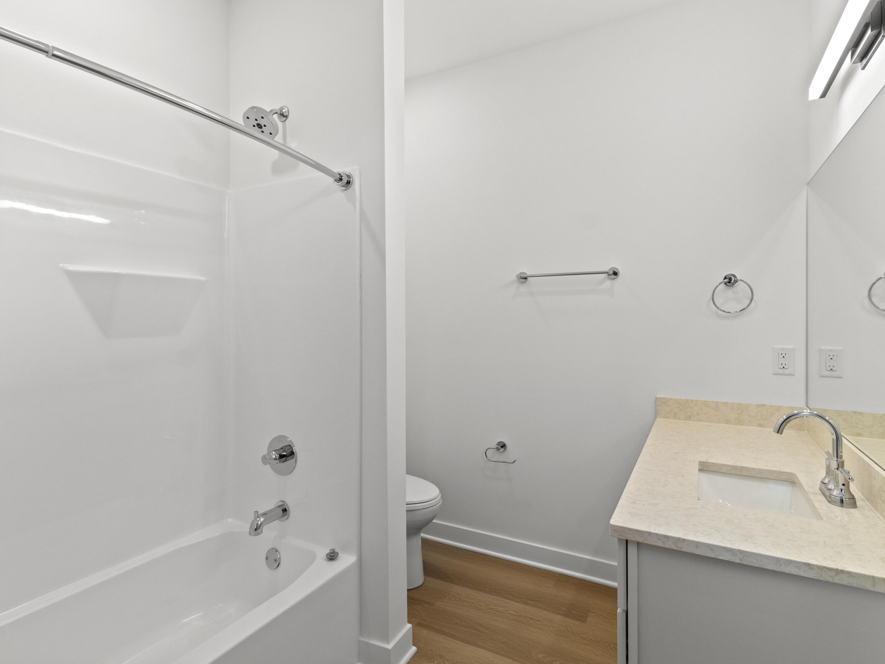 4163 E Hemlock Dr Unit: 106