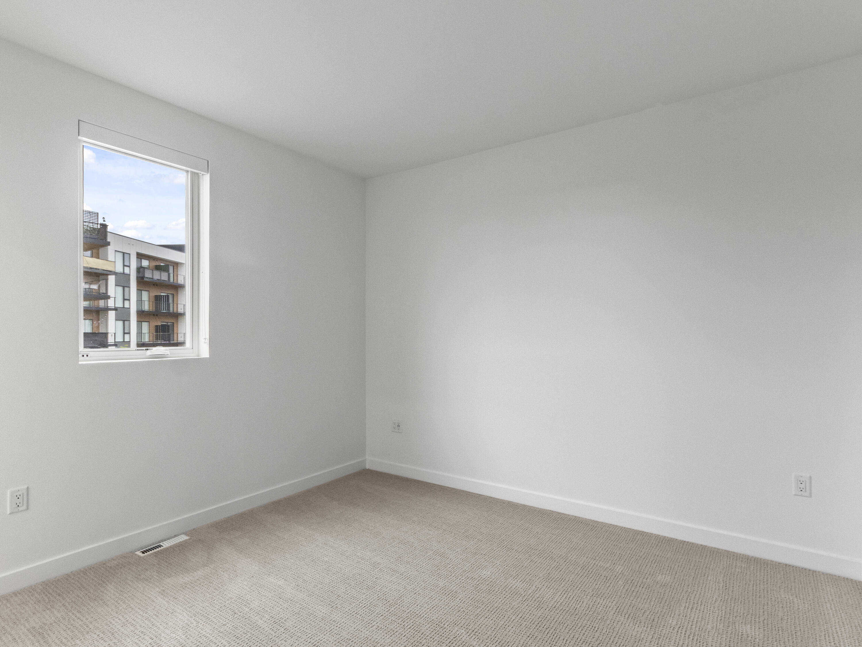 4163 E Hemlock Dr Unit: 106