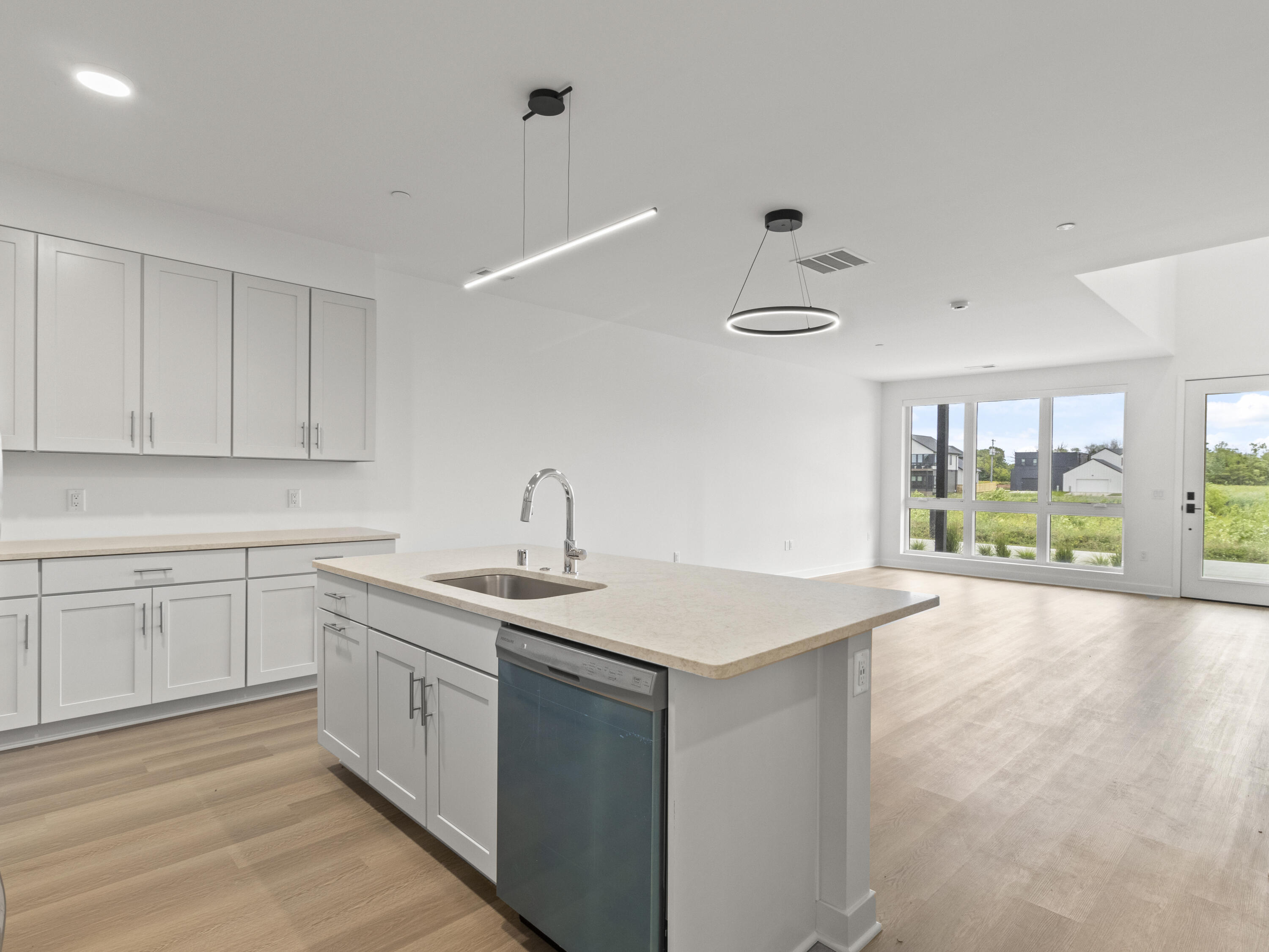 4163 E Hemlock Dr Unit: 106