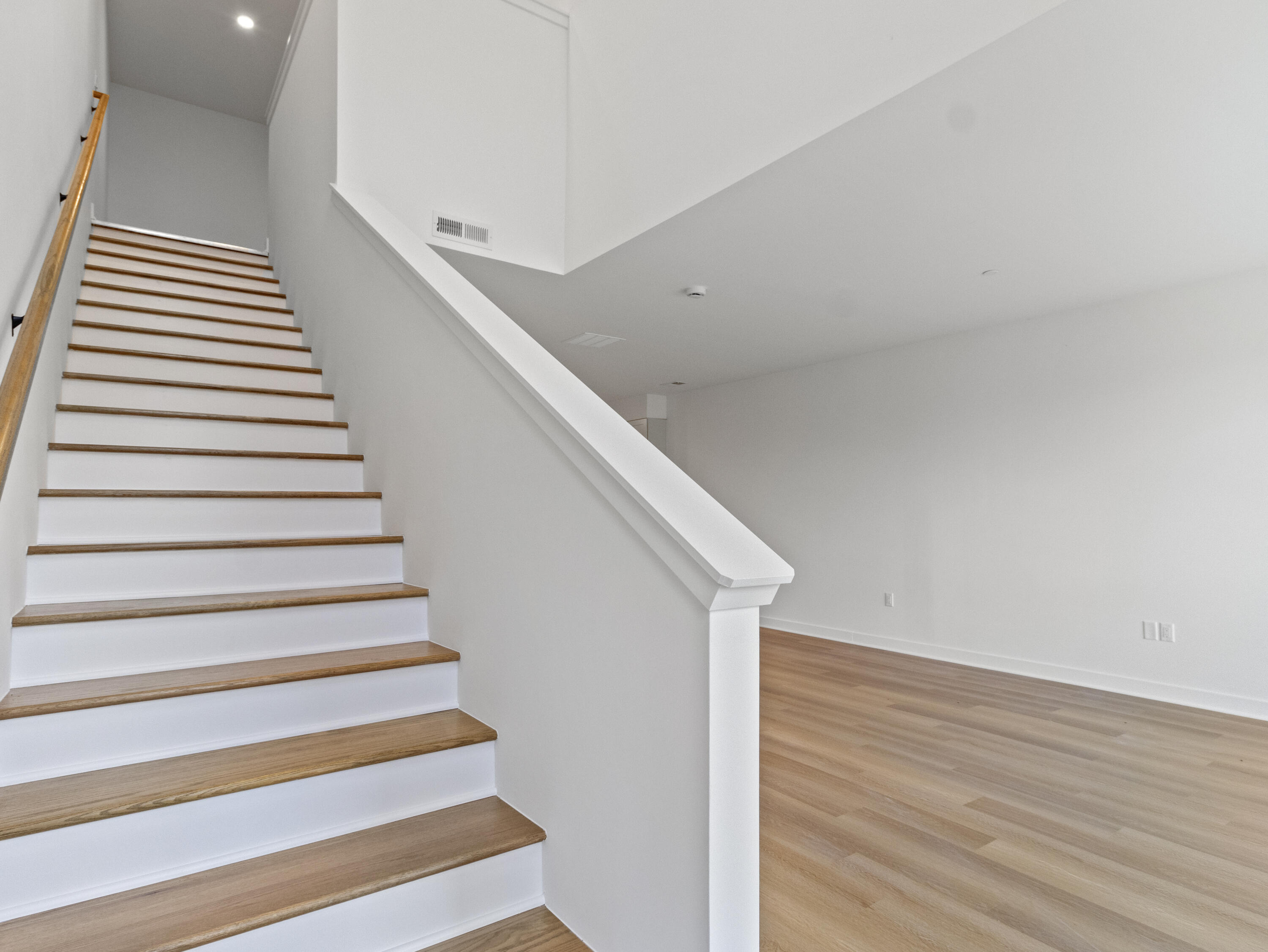4163 E Hemlock Dr Unit: 106
