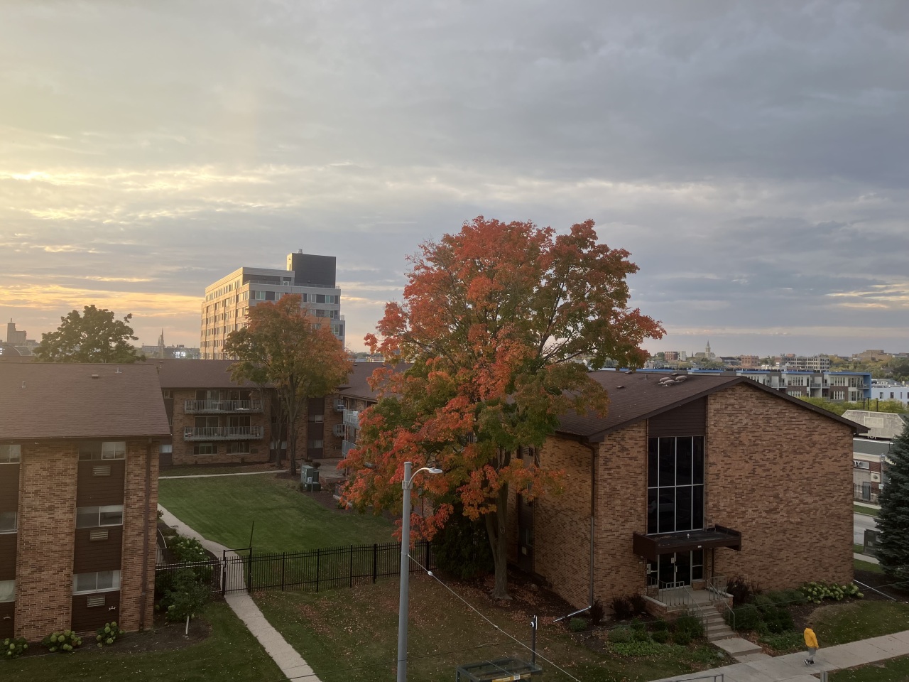 601 E Ogden Ave Unit: 408