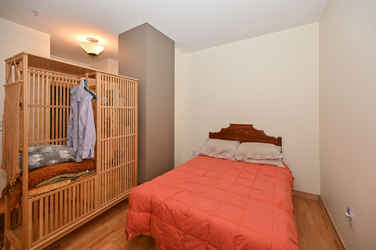 601 E Ogden Ave Unit: 408