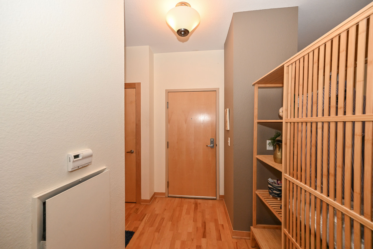 601 E Ogden Ave Unit: 408