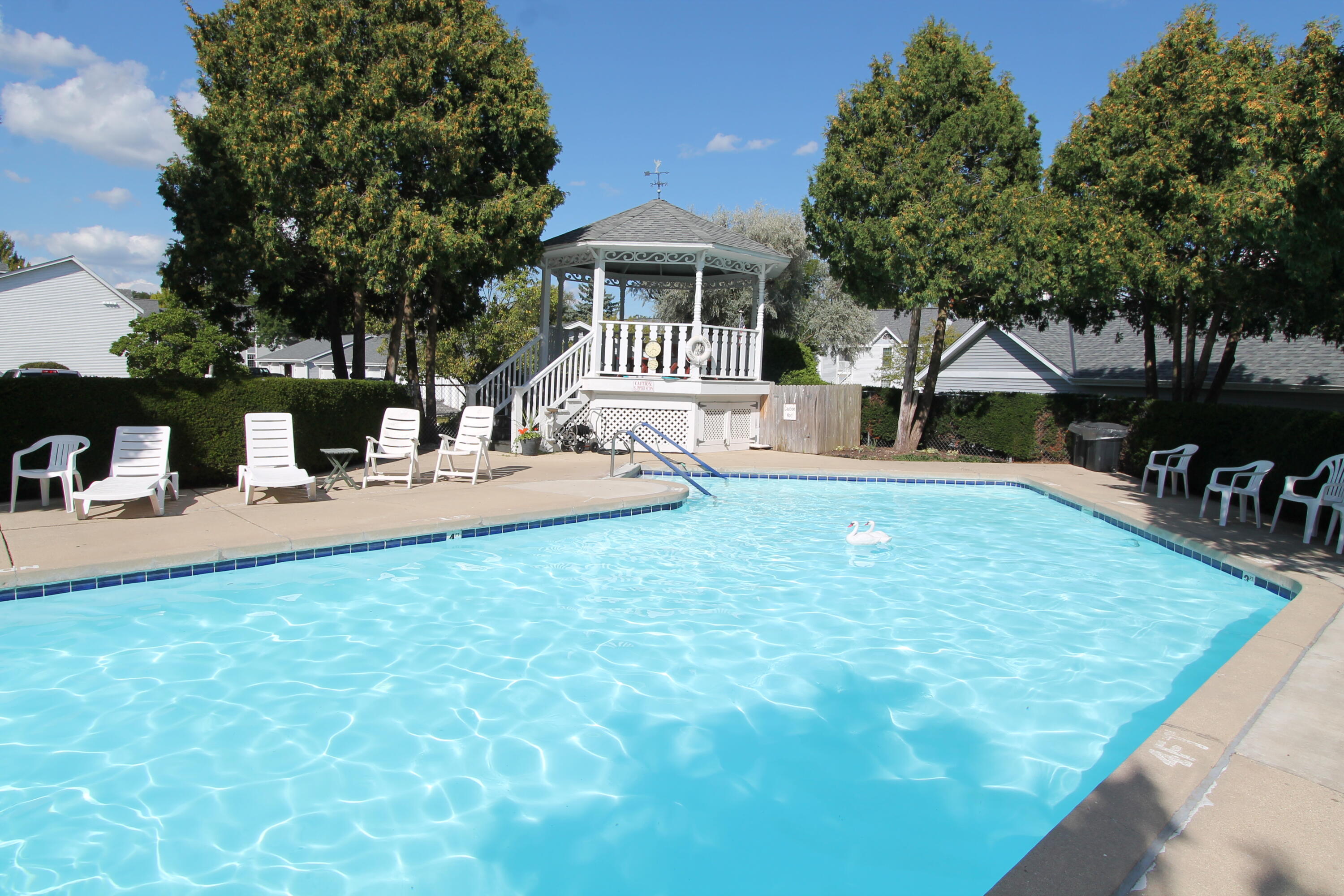 300 Foxwood Dr Unit: 125