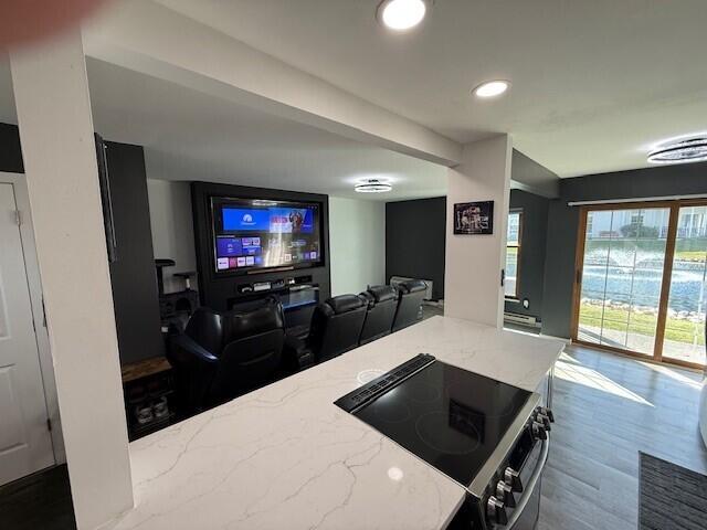 300 Foxwood Dr Unit: 125