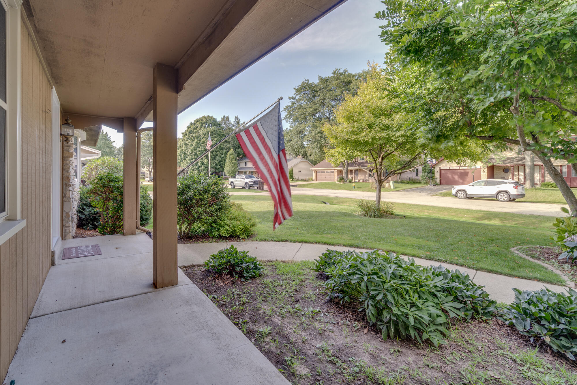 5536 Whirlaway Ln