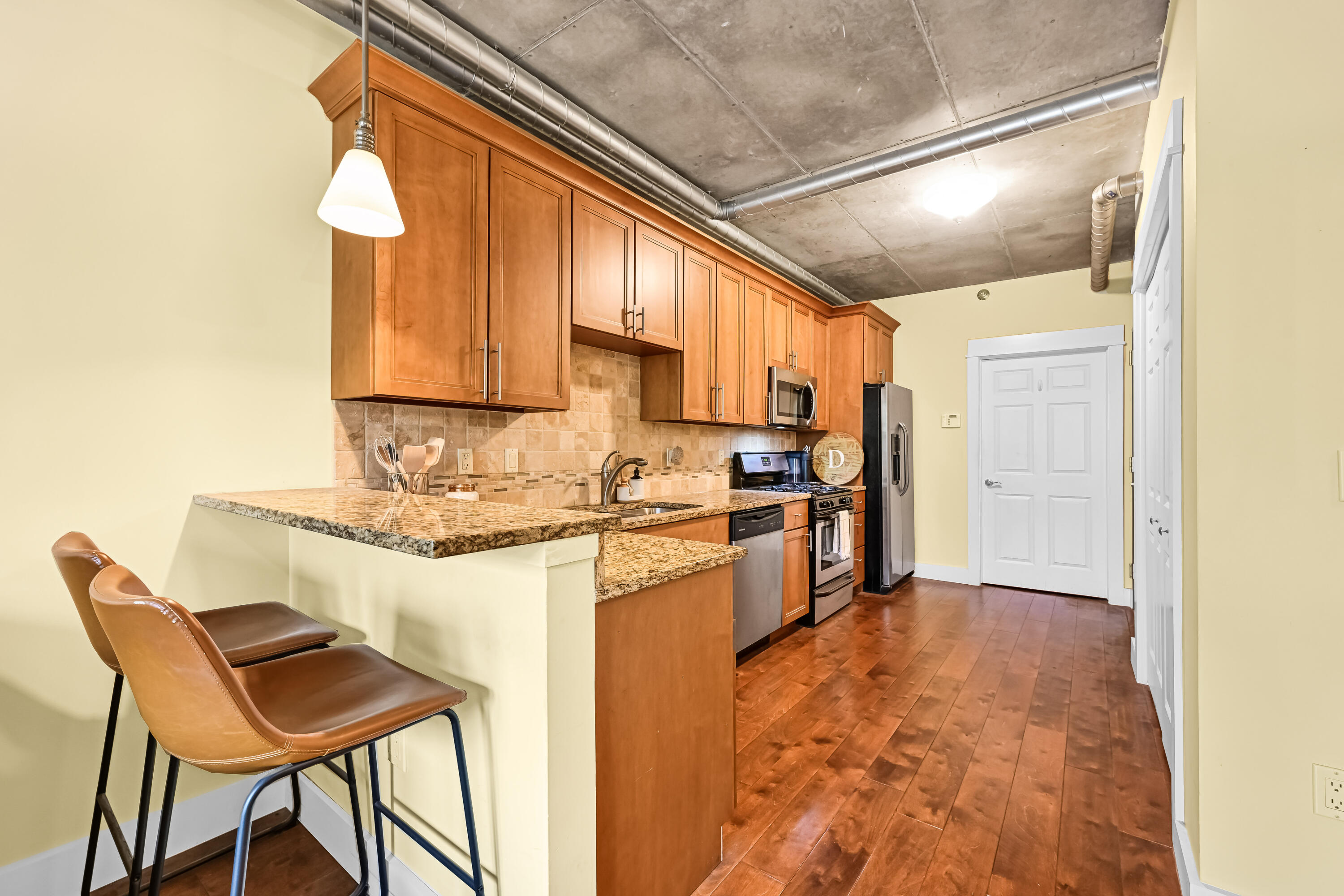 102 N Water St Unit: 213