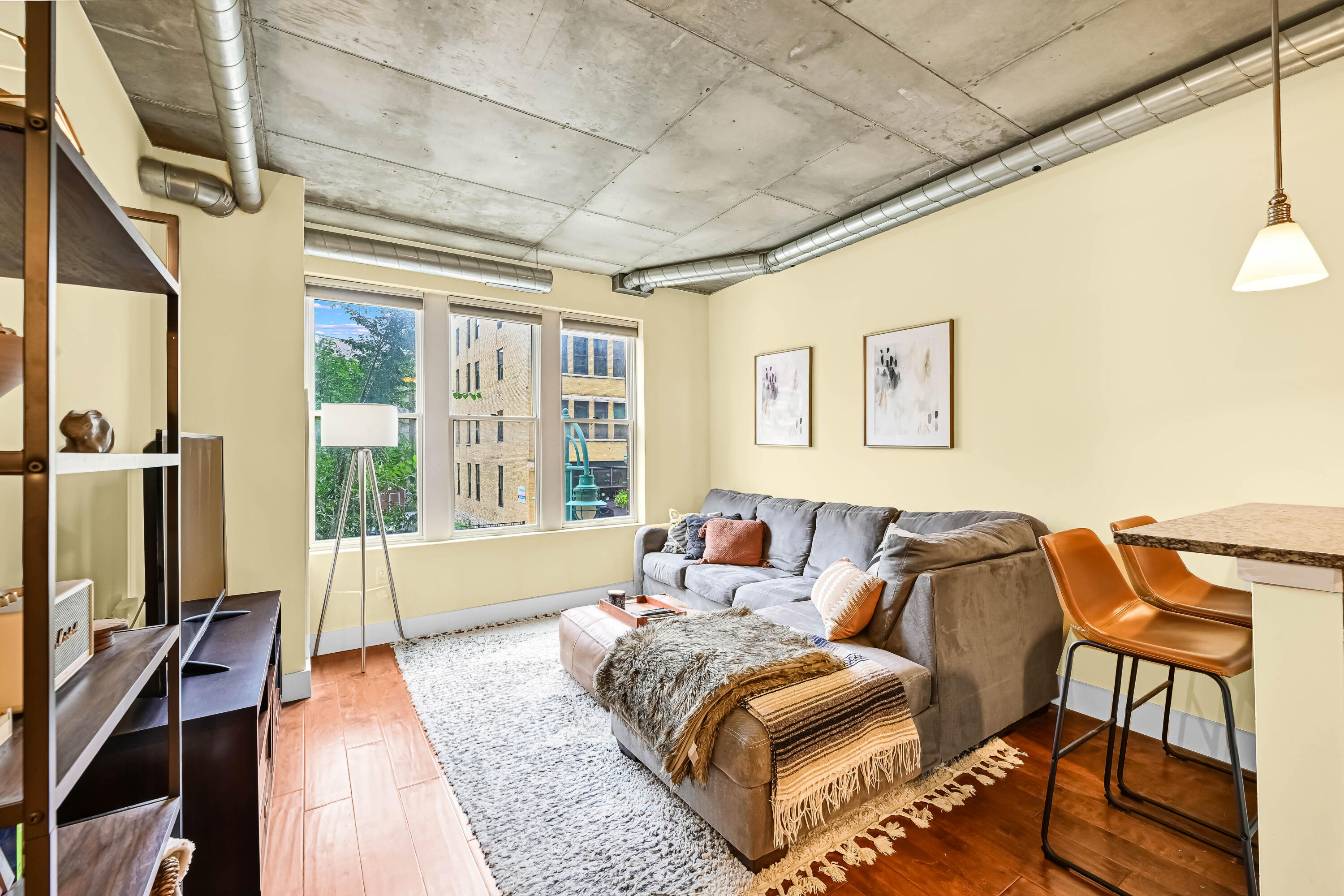 102 N Water St Unit: 213