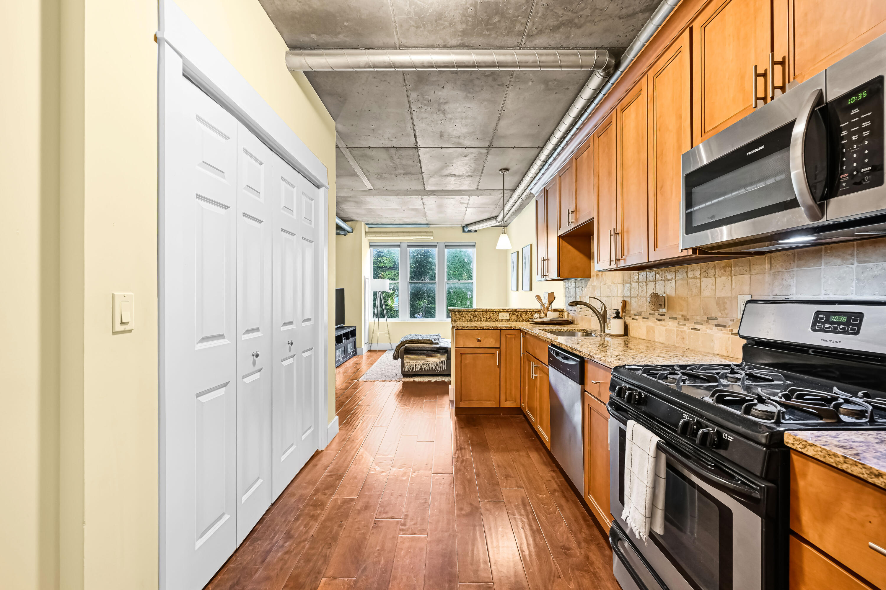 102 N Water St Unit: 213