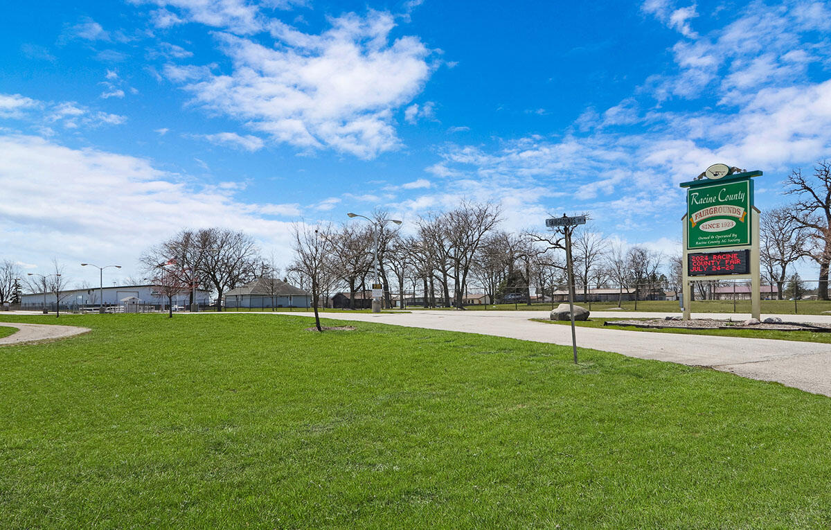 1040 58th Rd