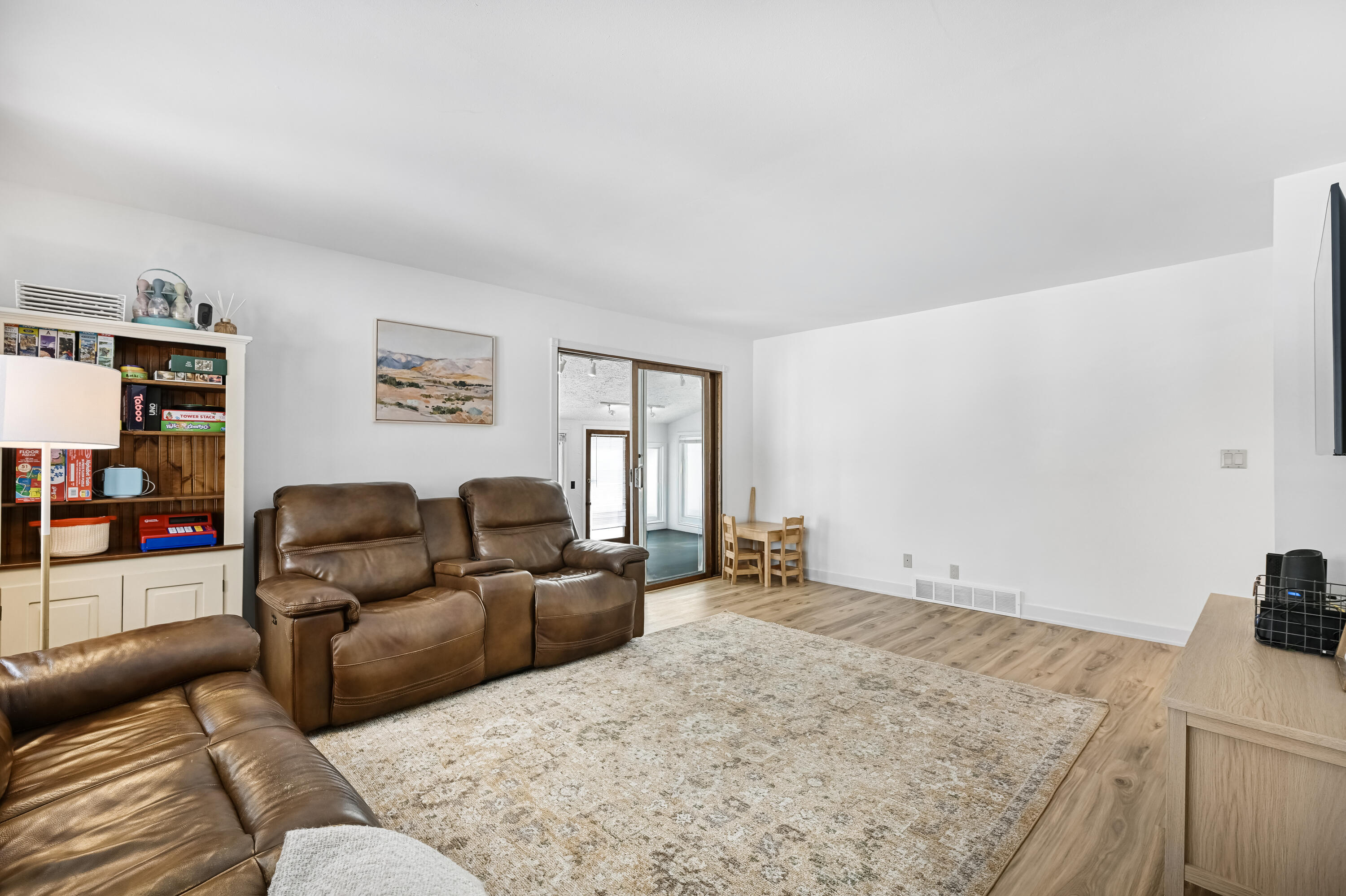 S57W22661 Woodside Ct