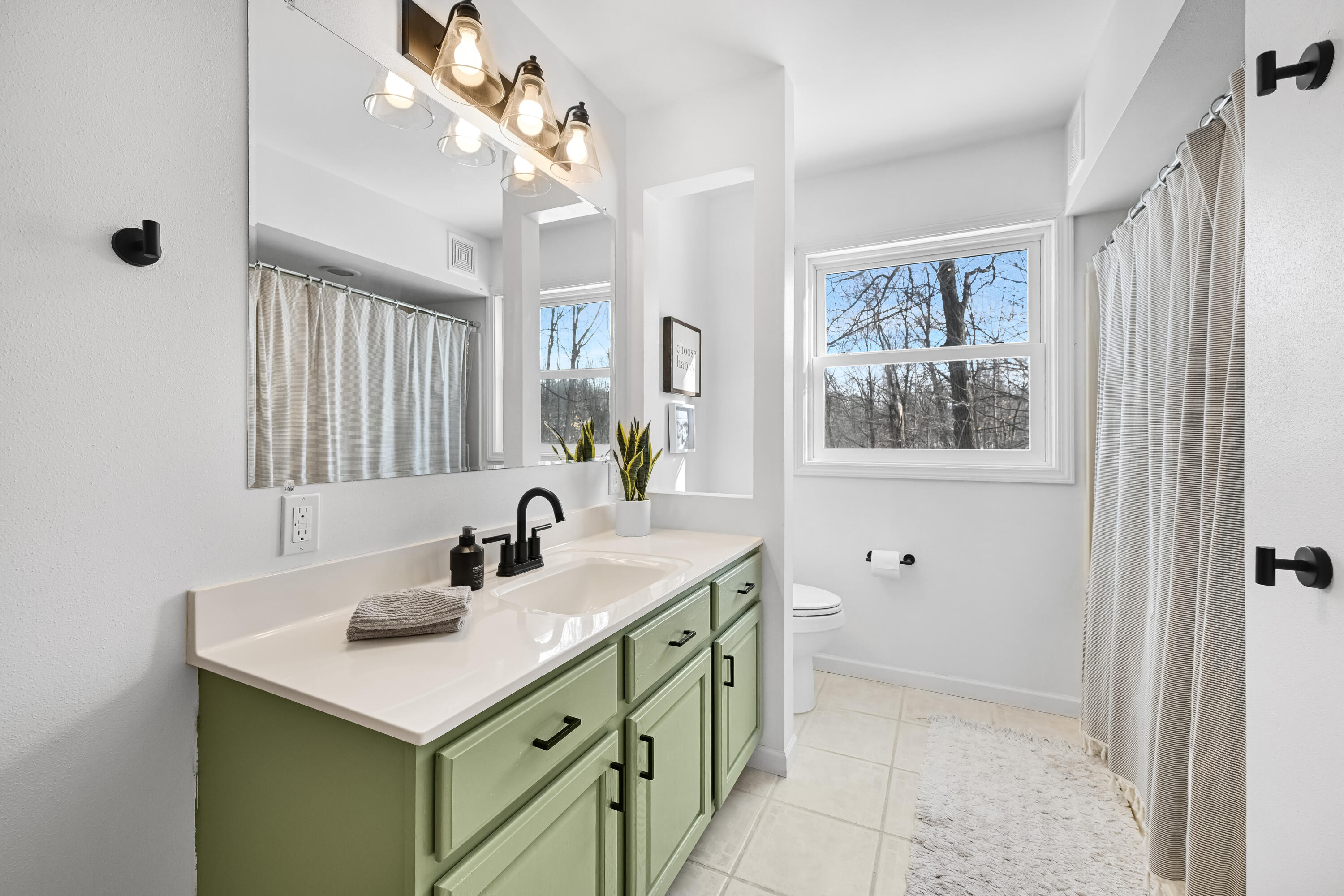 S57W22661 Woodside Ct