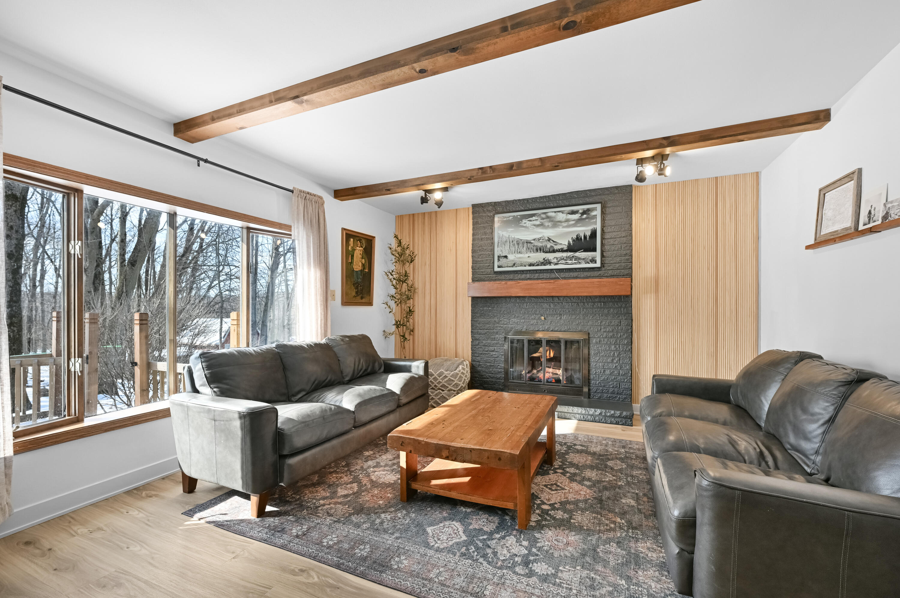 S57W22661 Woodside Ct