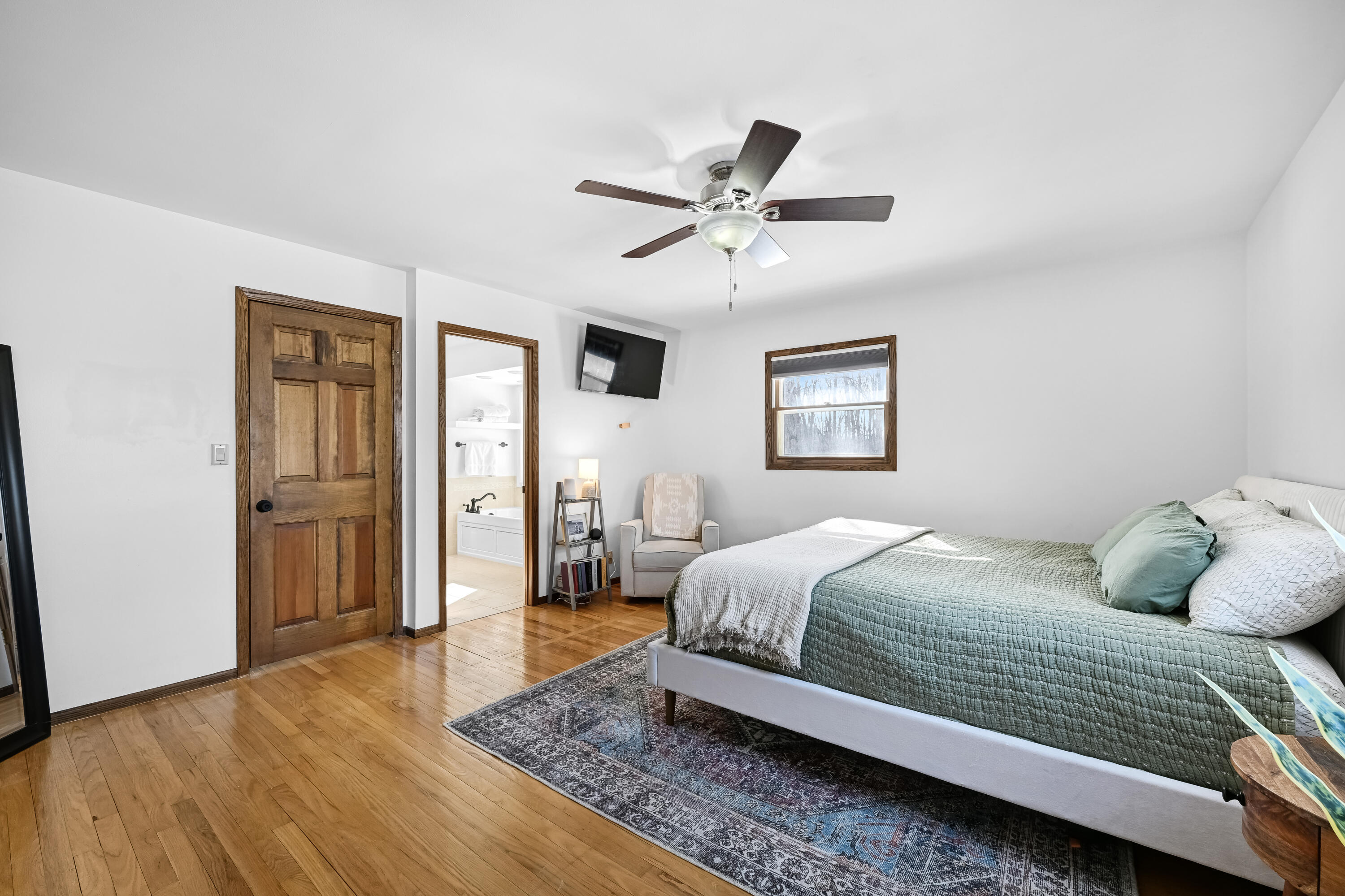 S57W22661 Woodside Ct