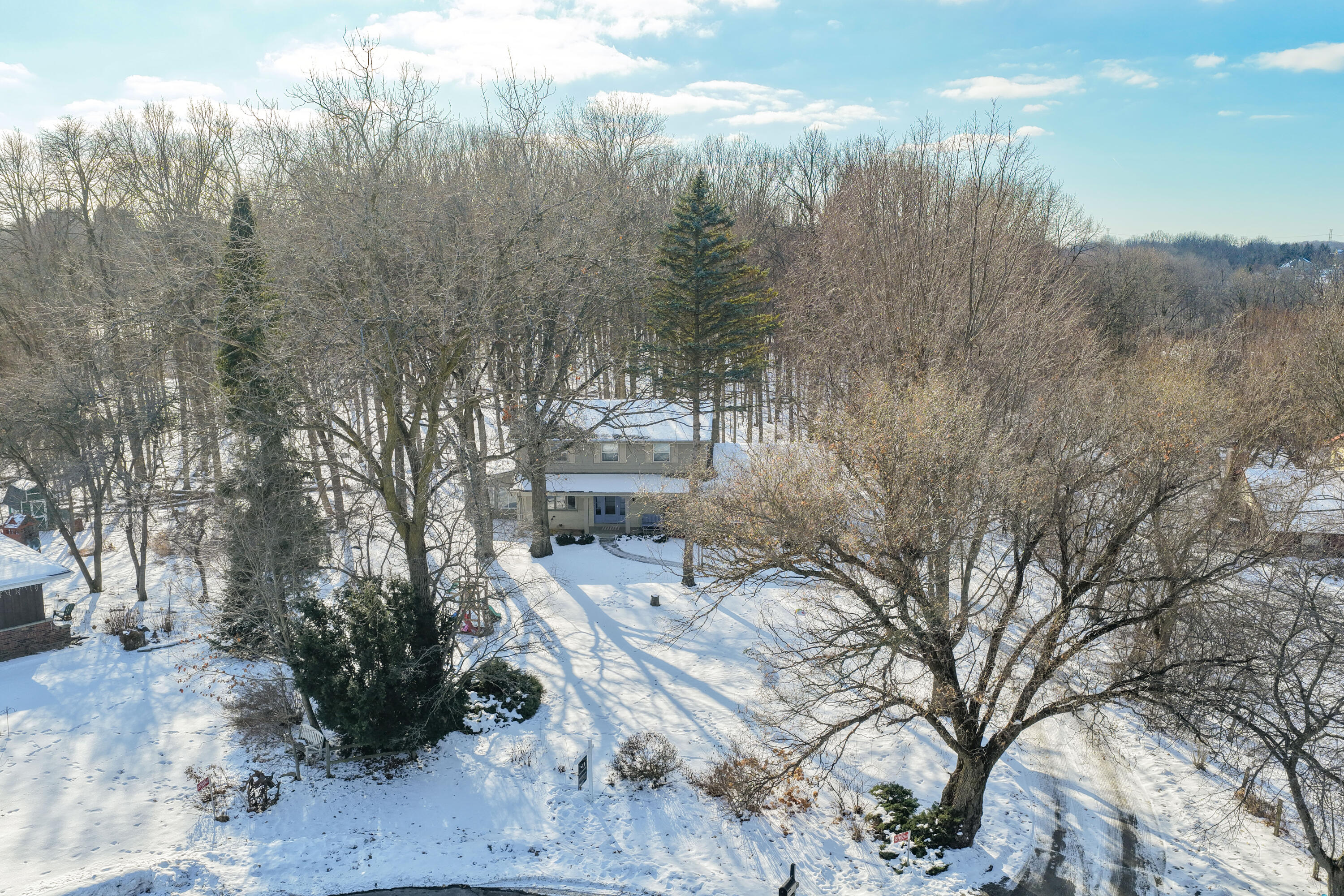 S57W22661 Woodside Ct