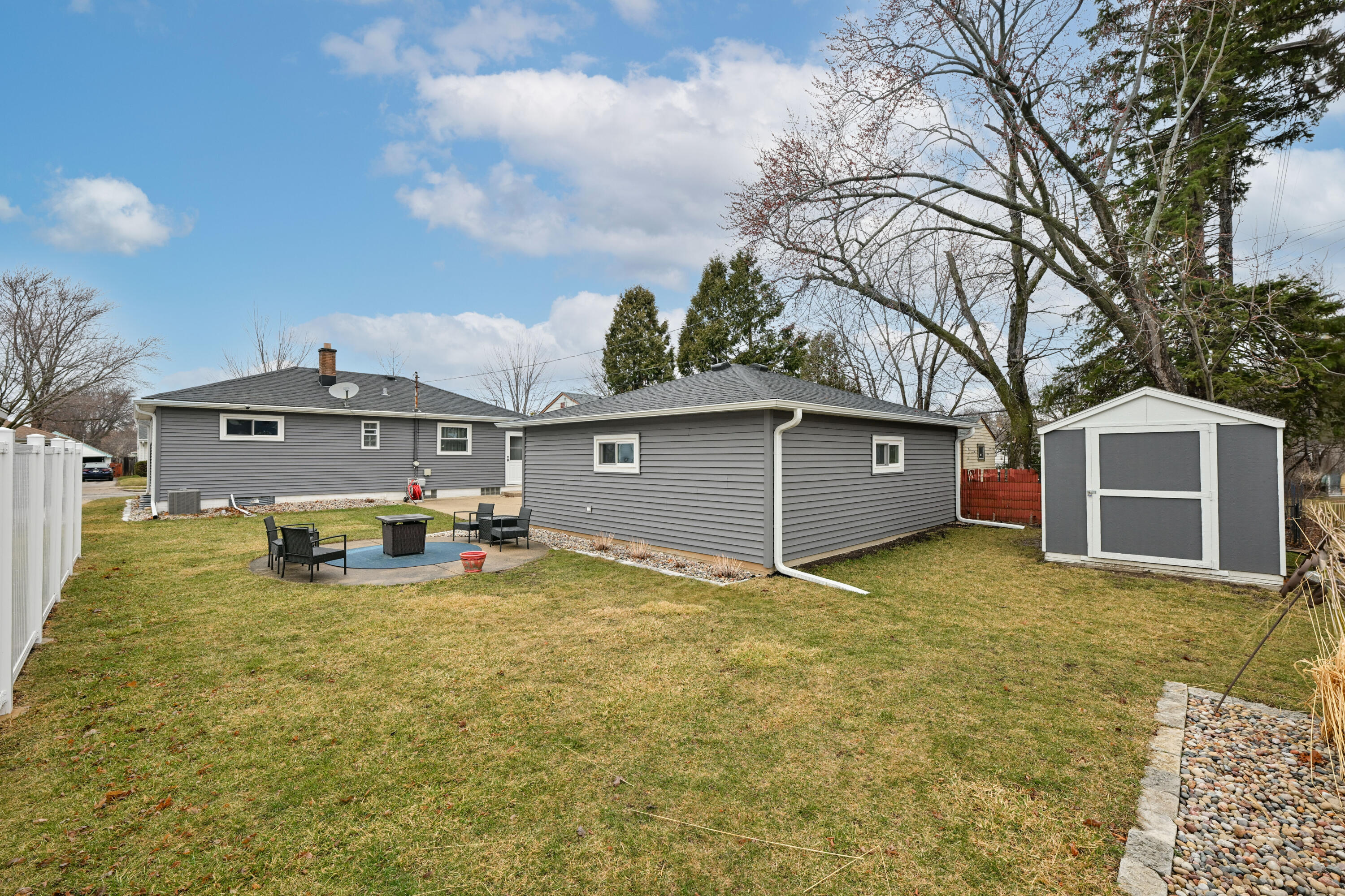 4917 W Norwich Ct