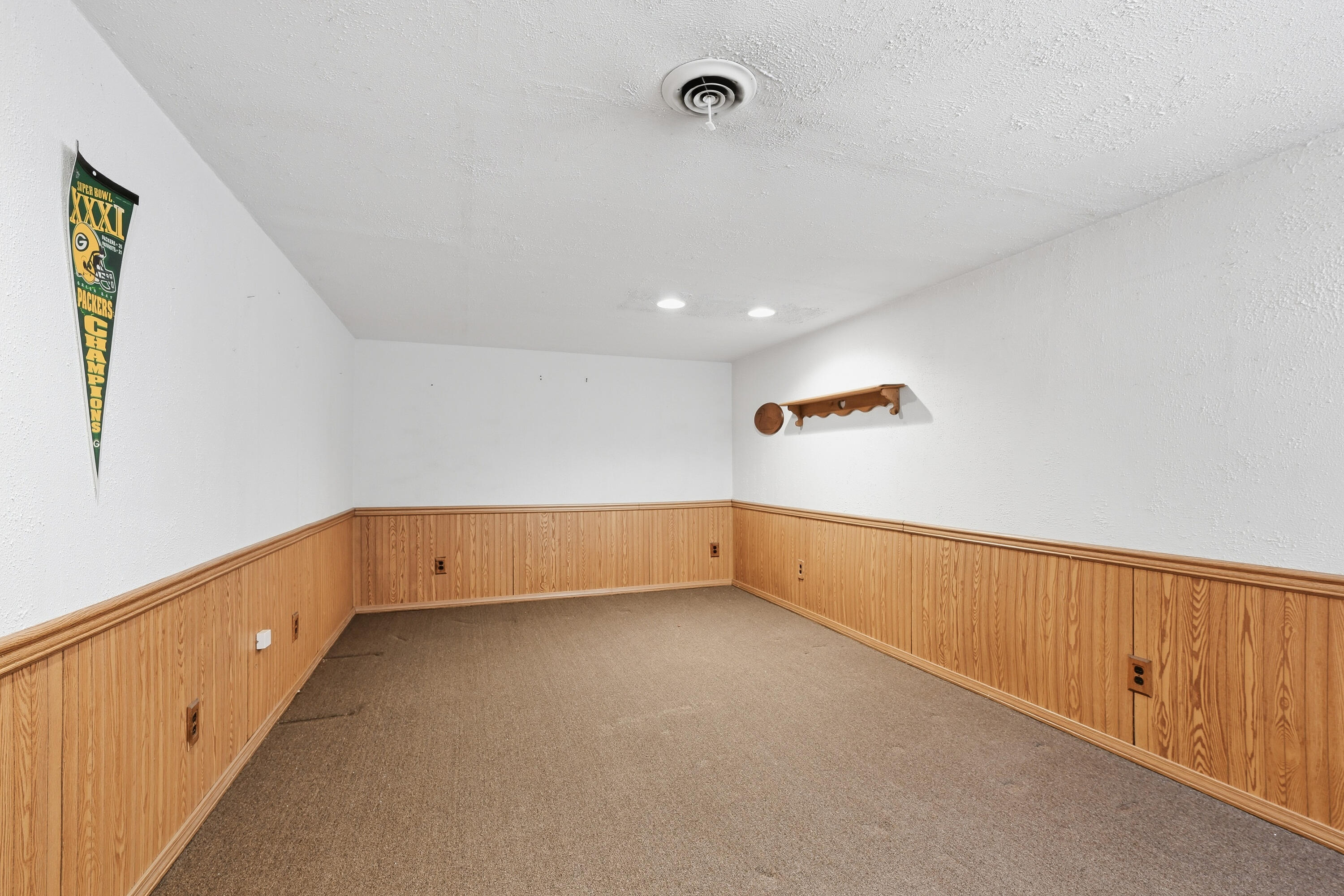 2417 Dombrowski Blvd