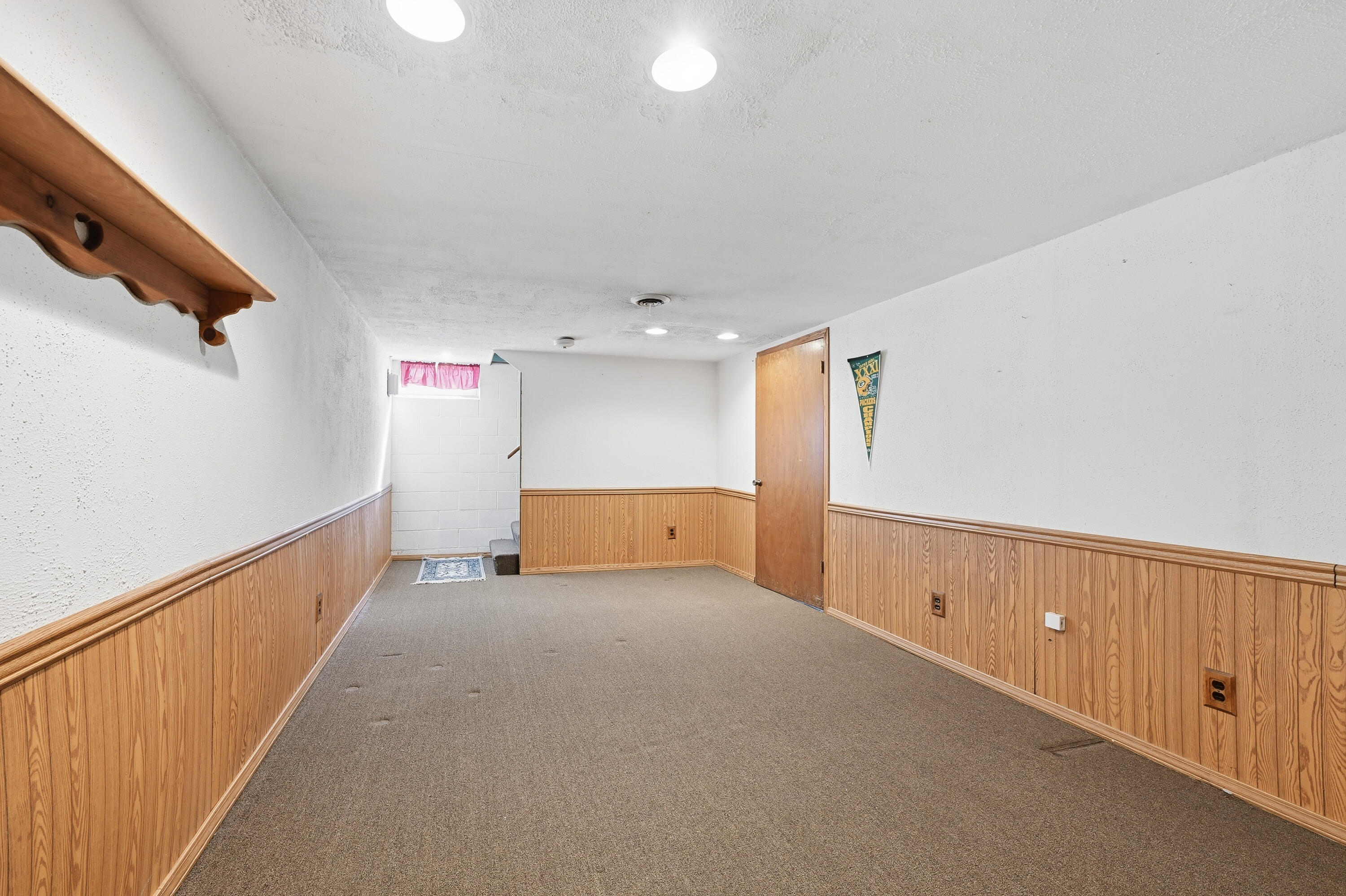 2417 Dombrowski Blvd