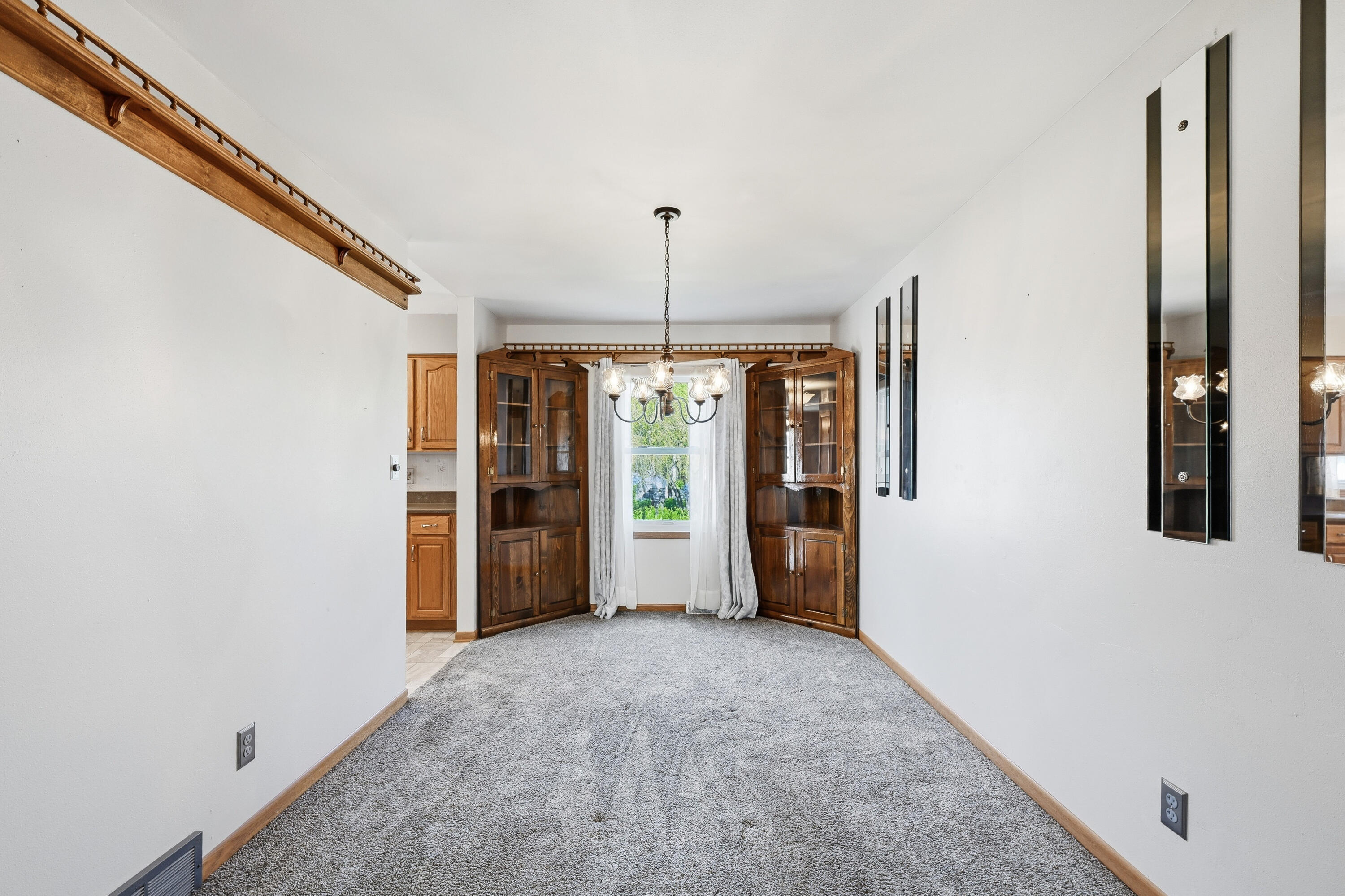 1616 Clark Ct