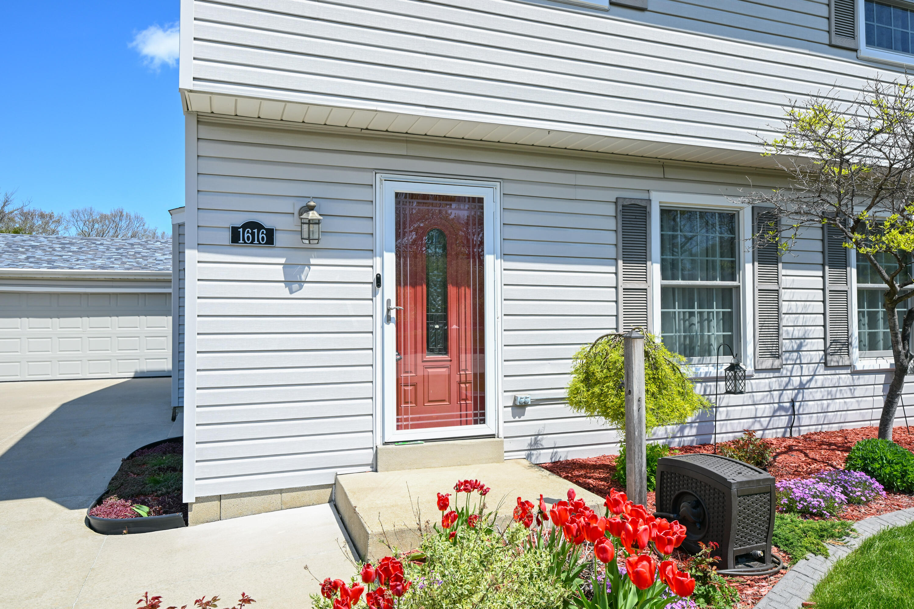 1616 Clark Ct