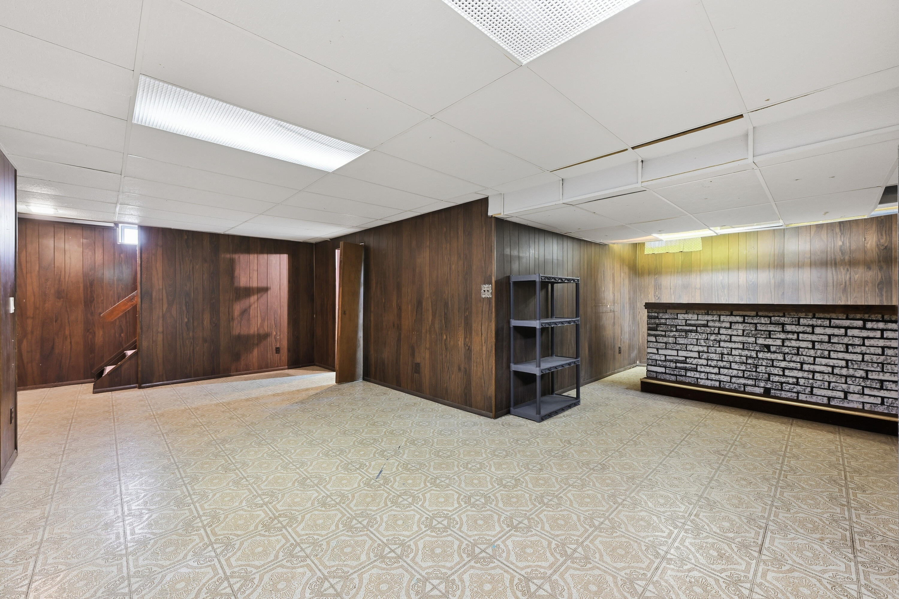 1616 Clark Ct