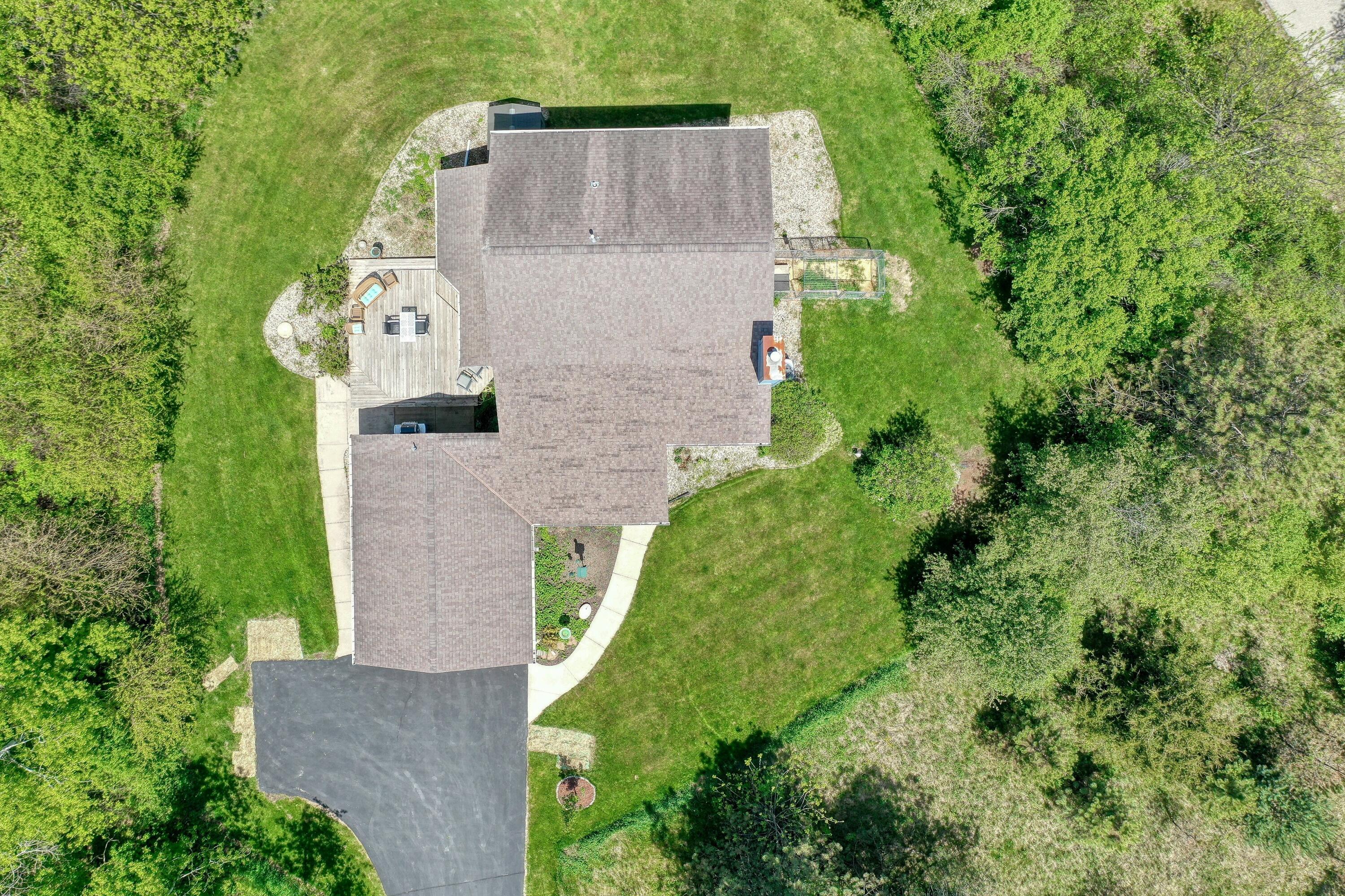N2W31920 Twin Oaks Dr