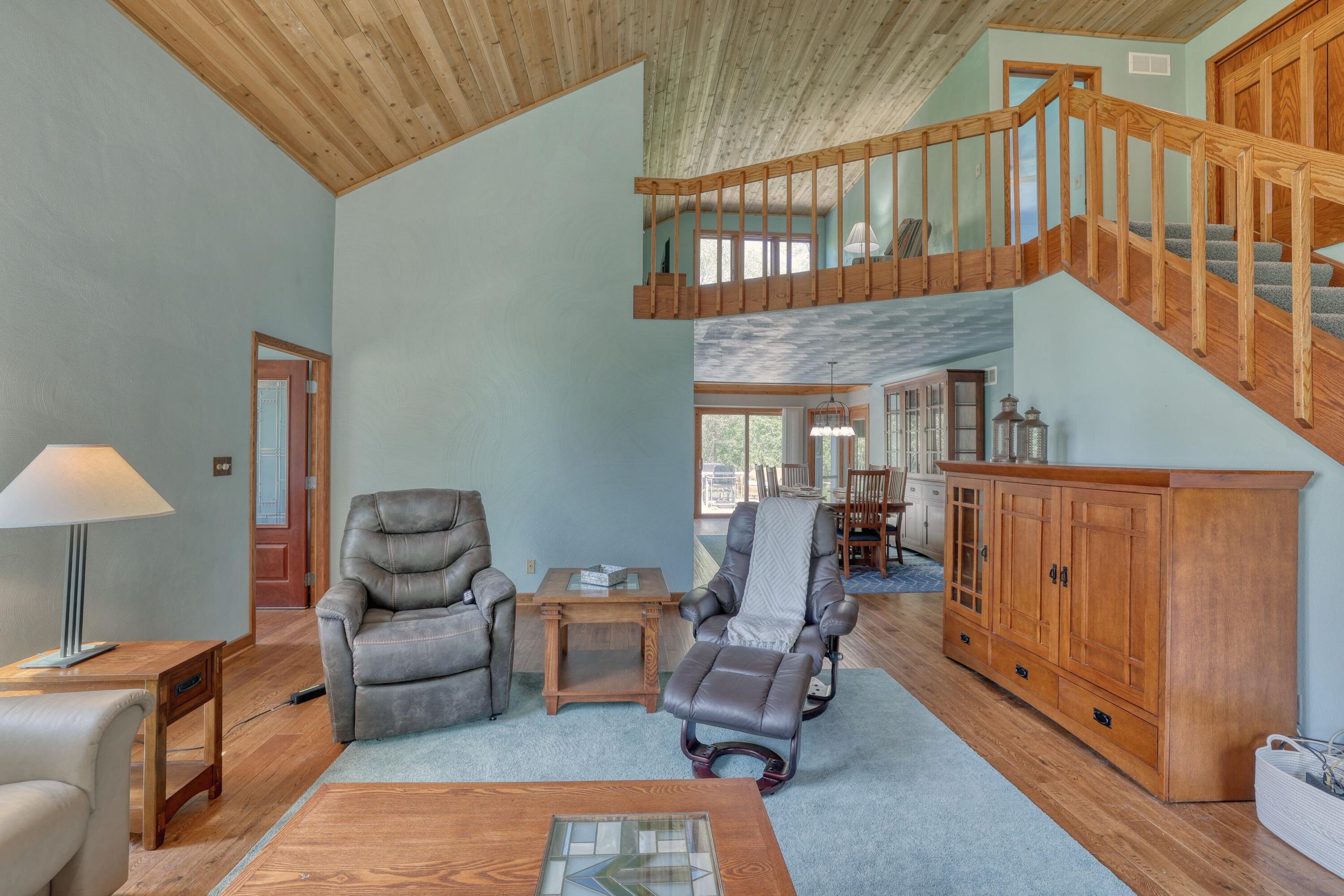 N2W31920 Twin Oaks Dr