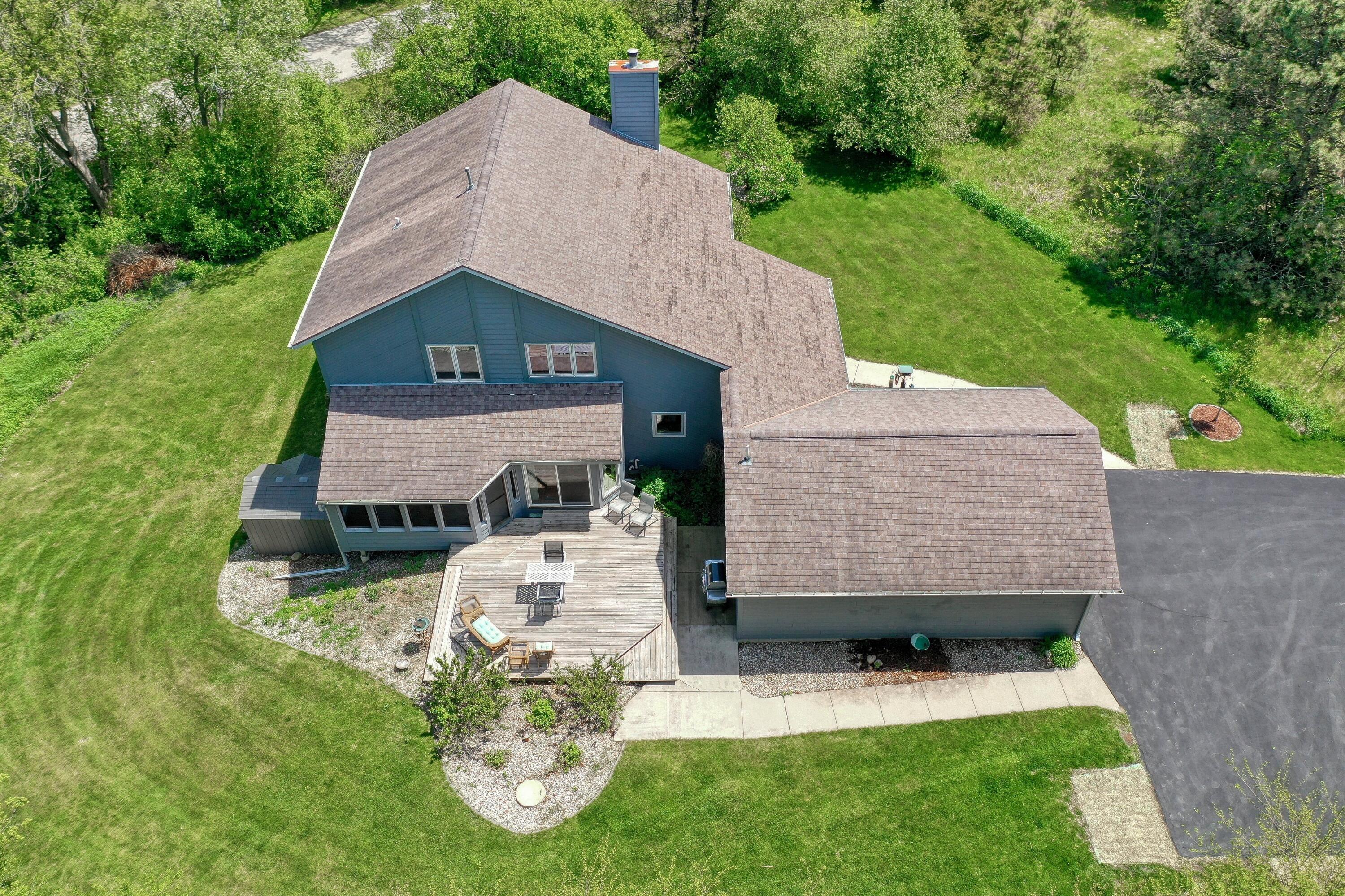 N2W31920 Twin Oaks Dr