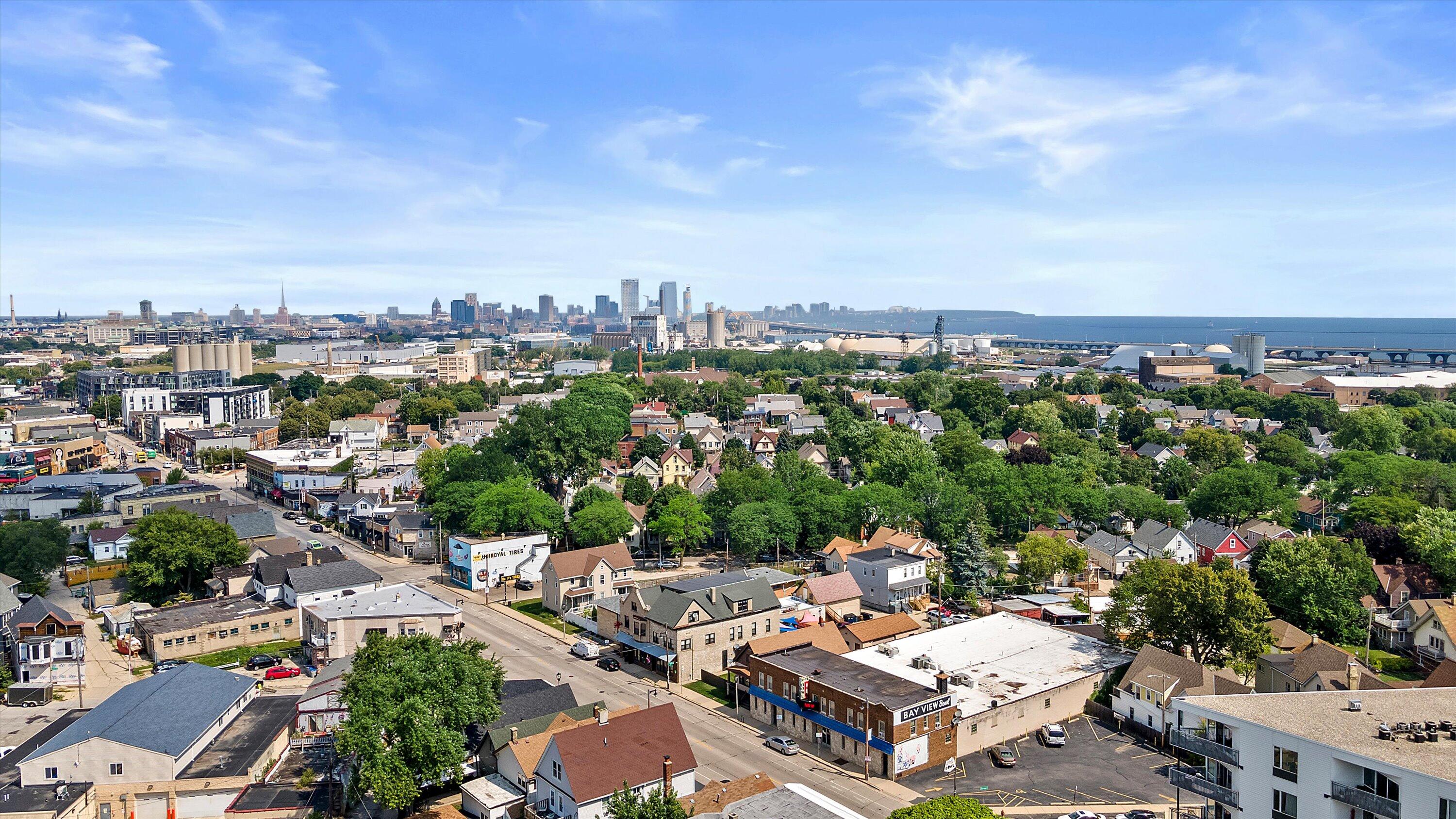 226 E Smith St, 228