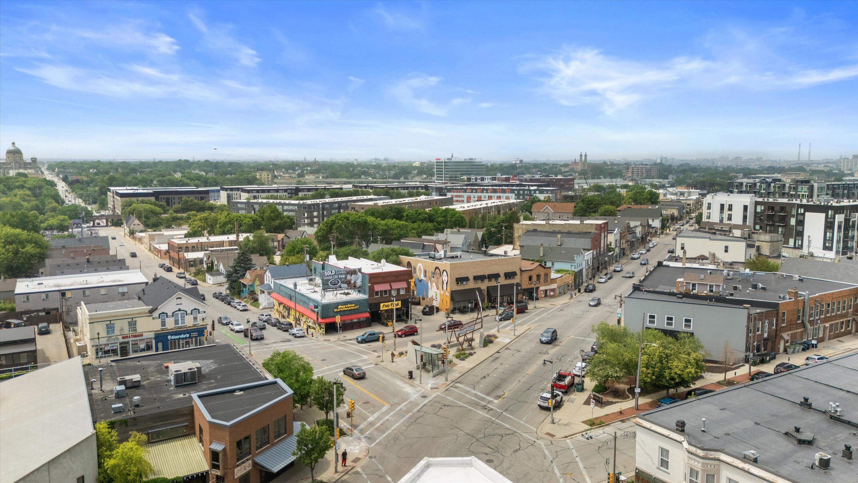 226 E Smith St, 228