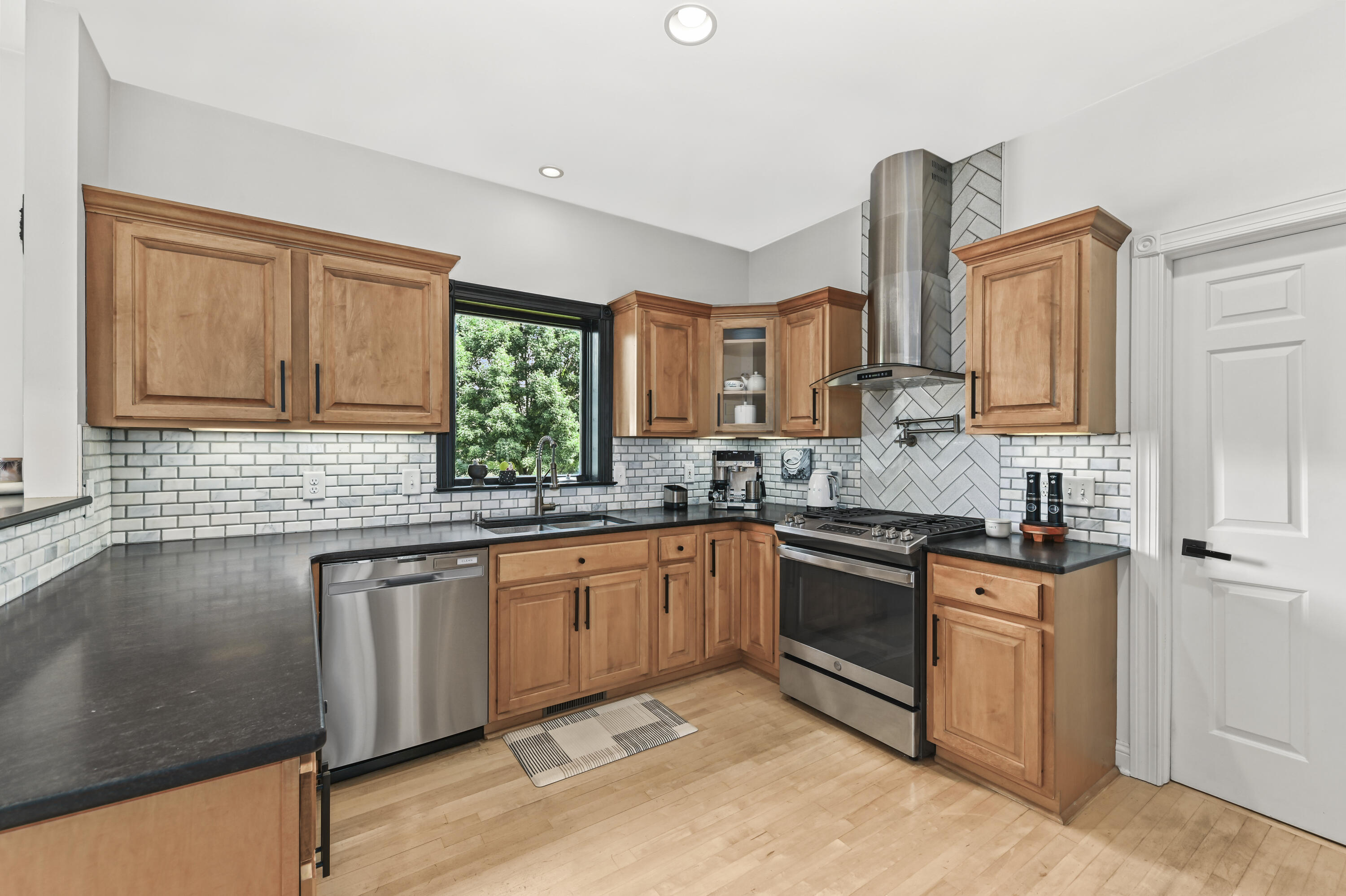 N65W13488 Lilly Creek Dr