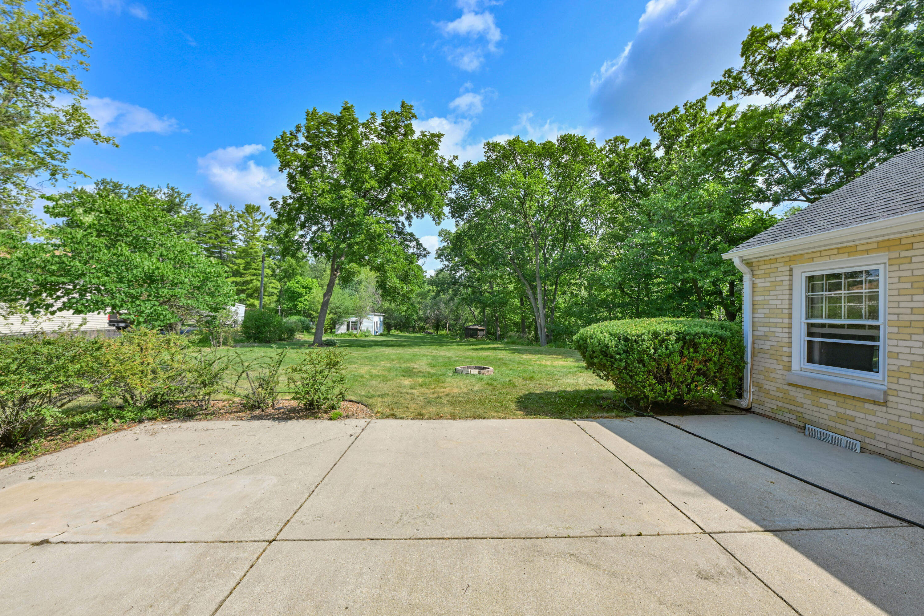 7620 W Drexel Ave
