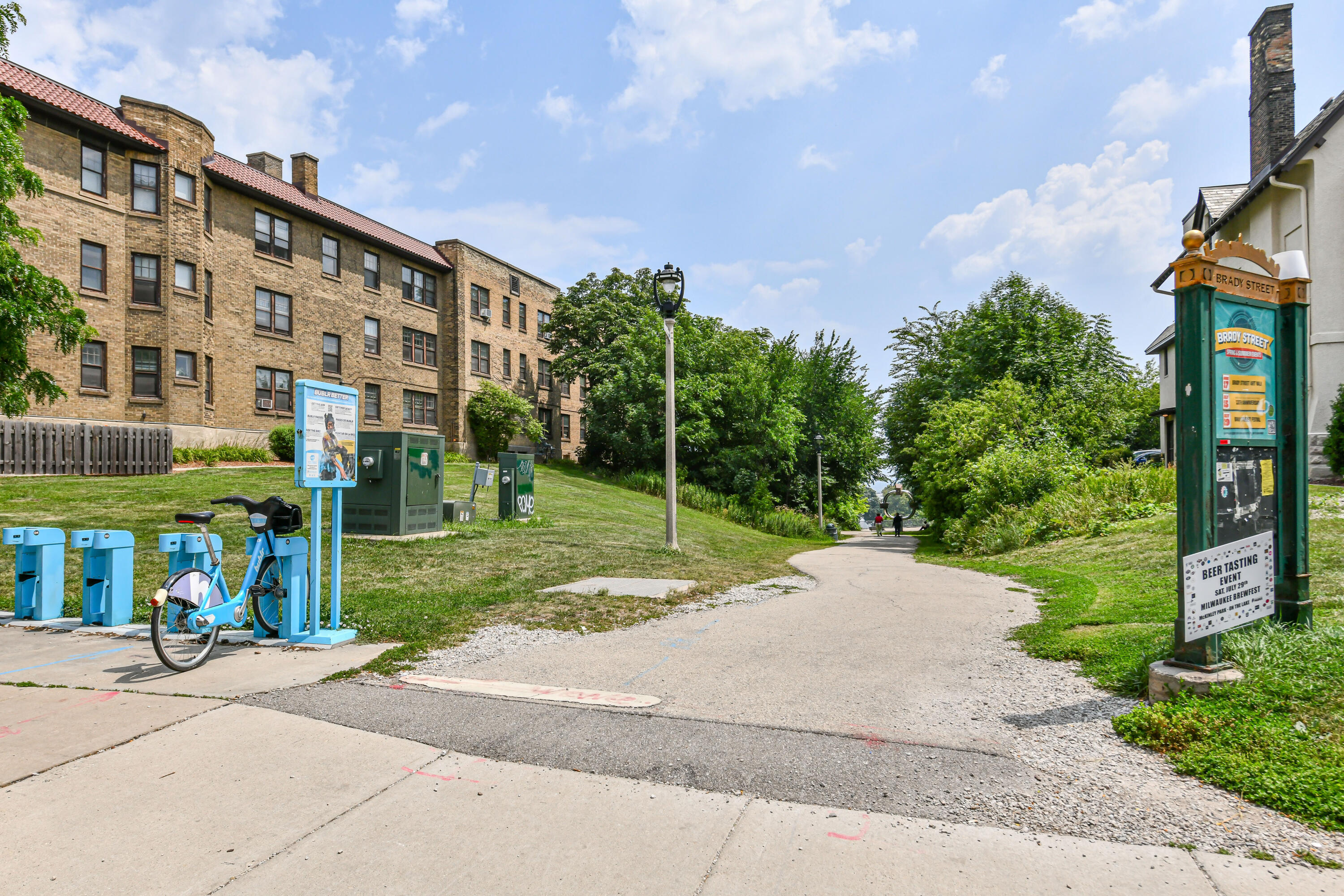 1707 N Prospect Ave, 6C