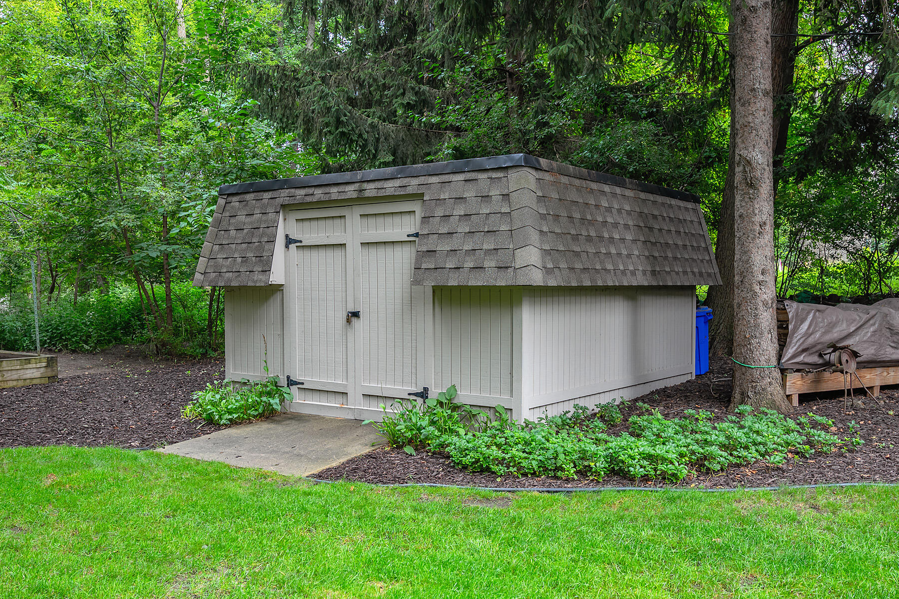1860 Churchview Dr