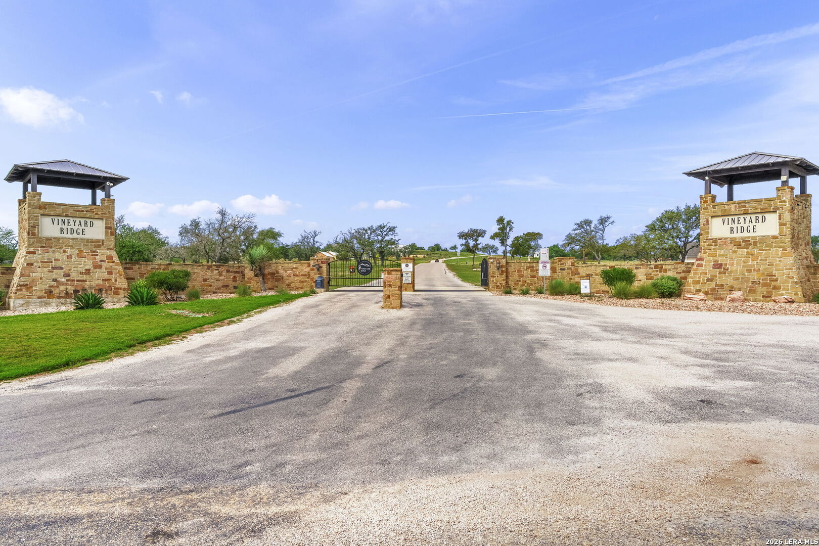 LOT 98 AXIS CIRCLE