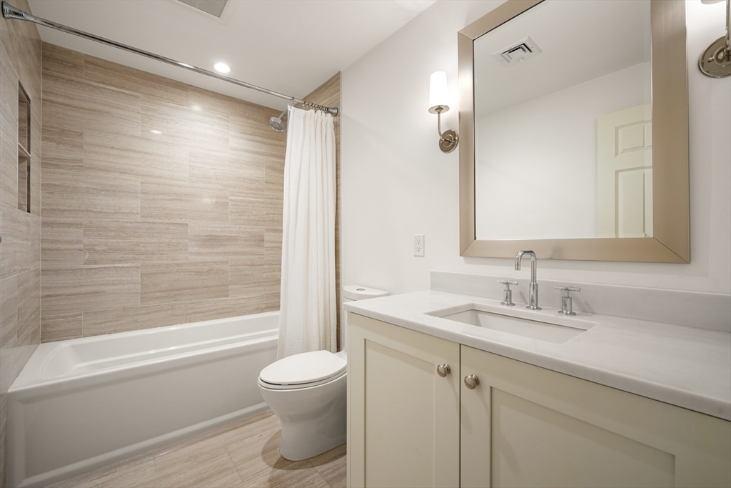 327 Commonwealth Avenue # 4