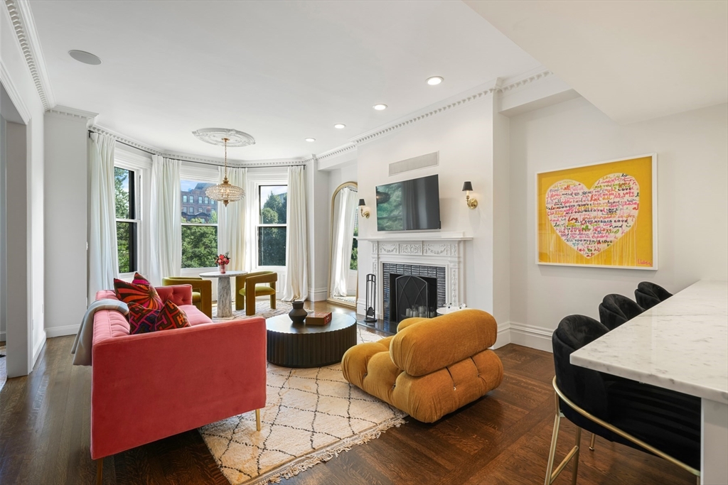 327 Commonwealth Avenue # 4