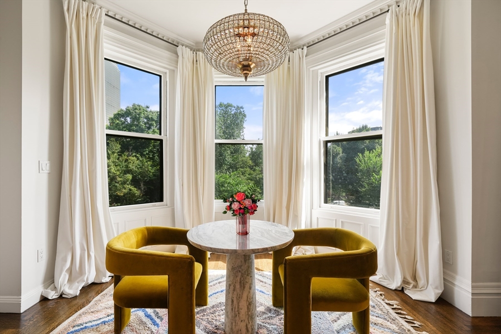 327 Commonwealth Avenue # 4