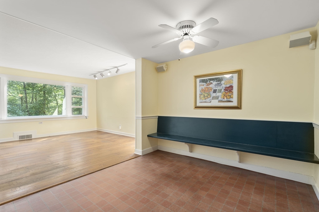 116 Glen Rd