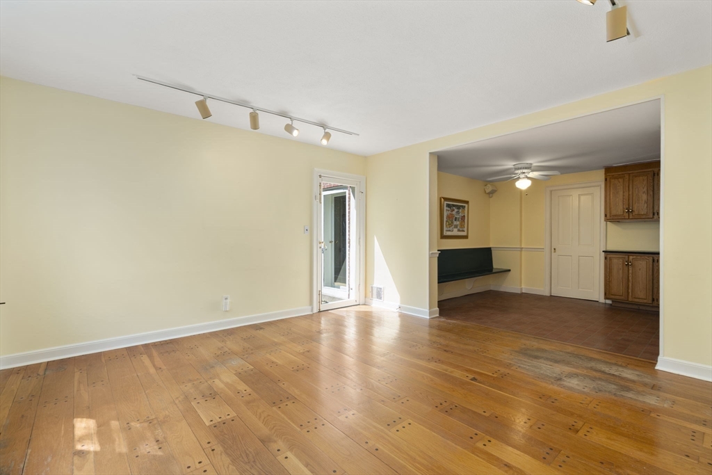 116 Glen Rd