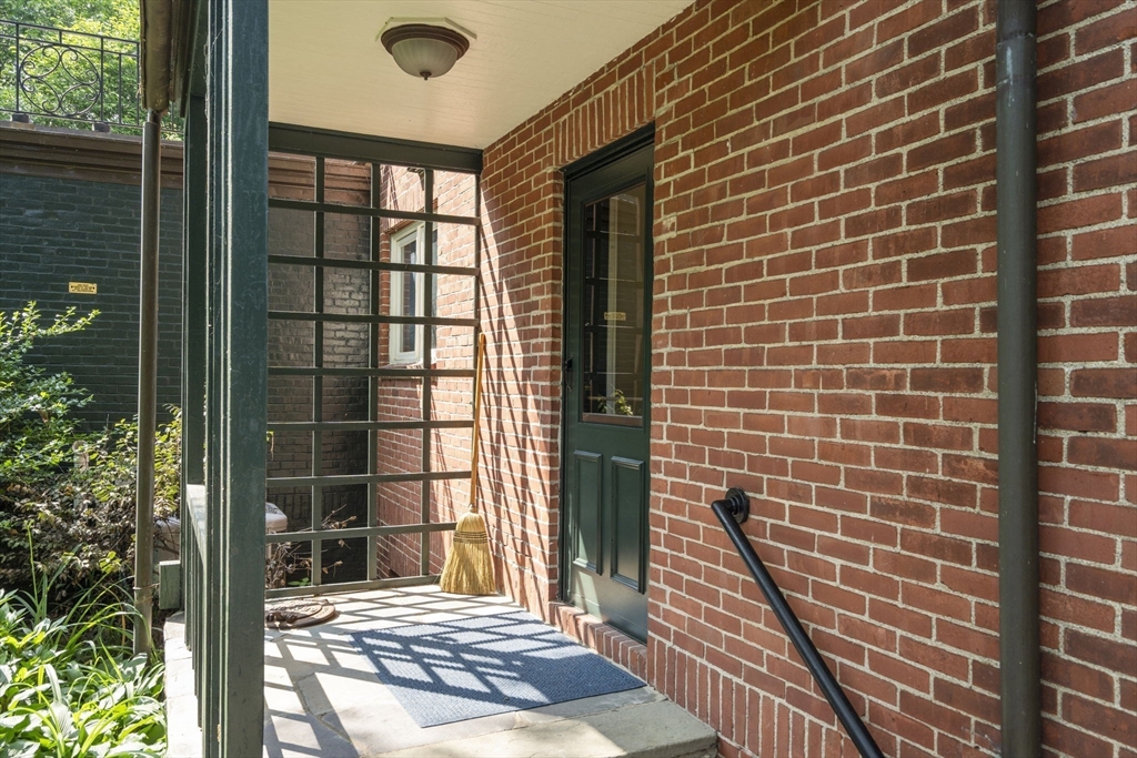 116 Glen Rd
