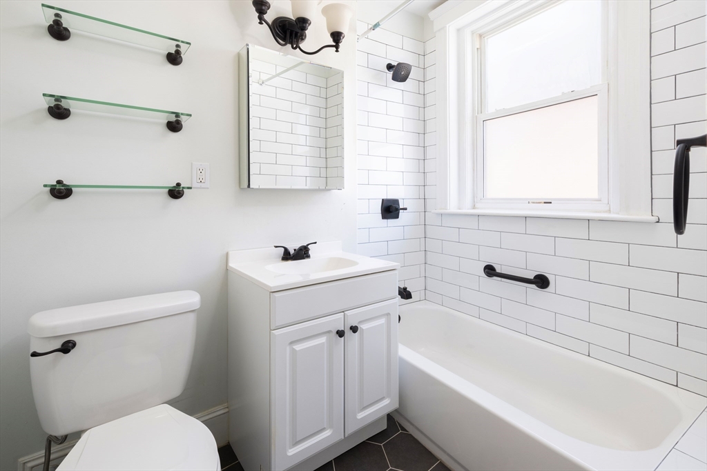 15 Short St # 4