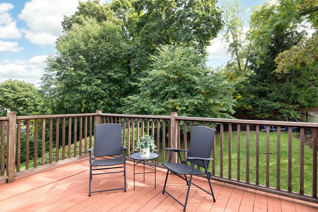 18 Wolcott Rd