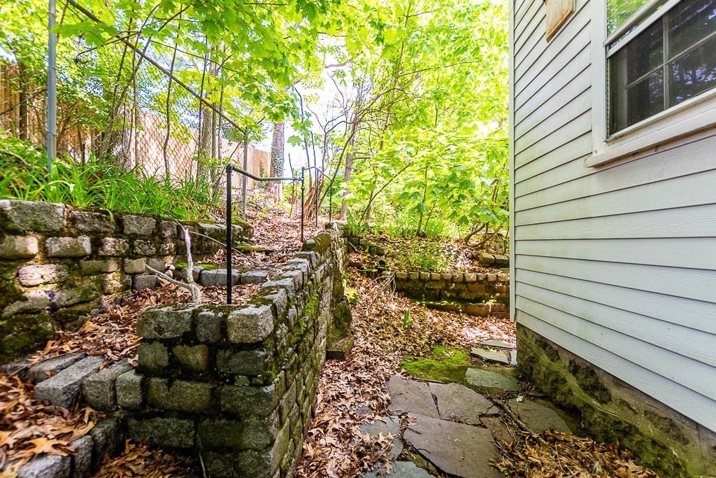 33 Morey Rd