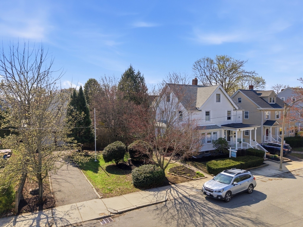 188 Maple St